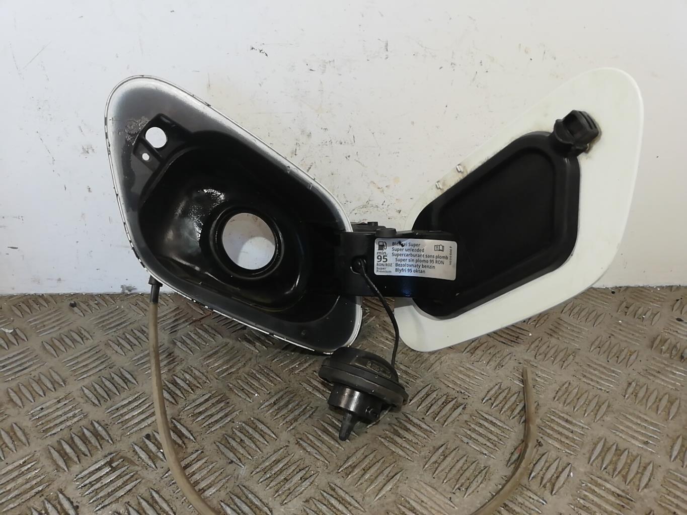Trappe d'essence VOLKSWAGEN GOLF 7 PHASE 2 Essence - 1