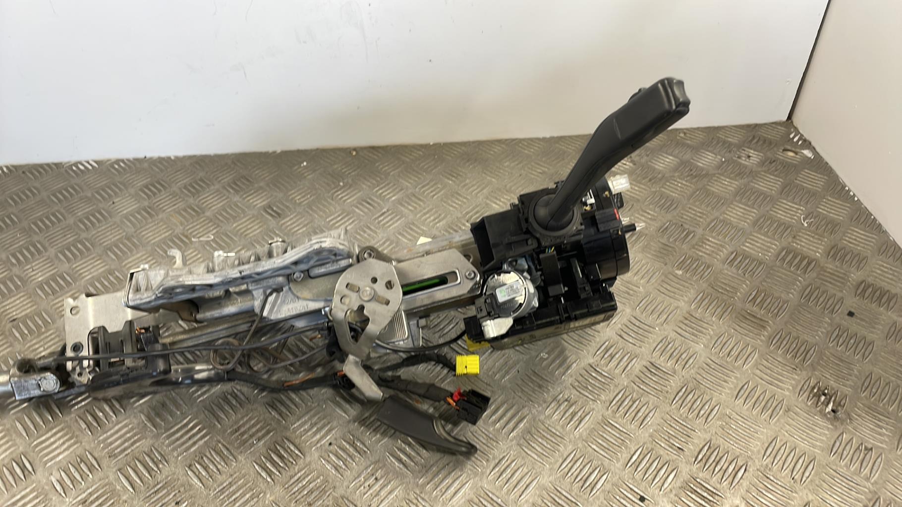 Colonne de direction VOLKSWAGEN GOLF 5 Diesel - 1