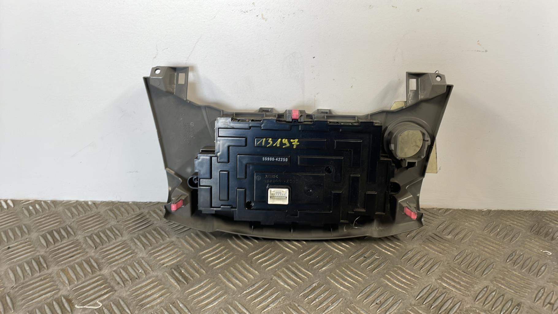 Commande chauffage TOYOTA RAV4 3 PHASE 1 Diesel - 1