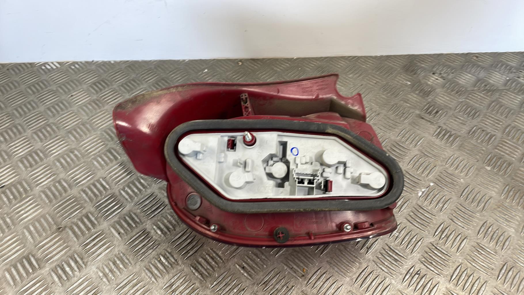 Fanale posteriore principale destro (luci) RENAULT GRAND MODUS PHASE 2 Diésel - 1