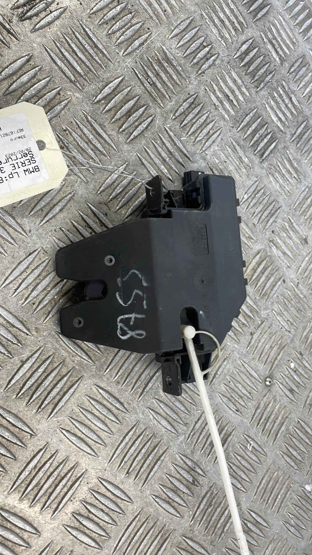Serrure de coffre BMW SERIE 3 E46 COUPE PHASE 1 Essence - 1