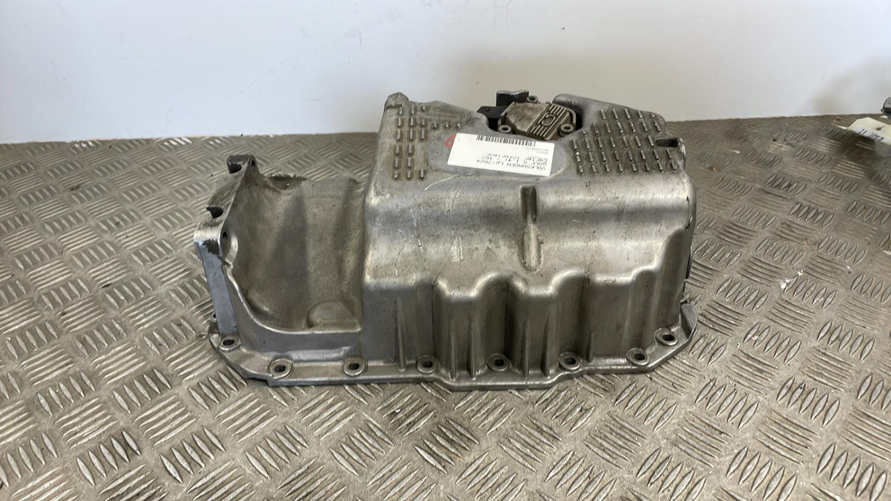 Carter inferieur VOLKSWAGEN GOLF 5 Essence - 1