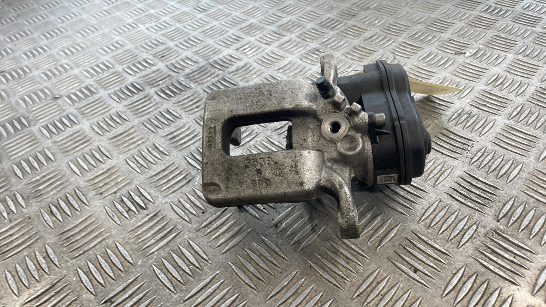 Pinza freni posteriore destra AUDI Q3 1 PHASE 2 Diésel - 1