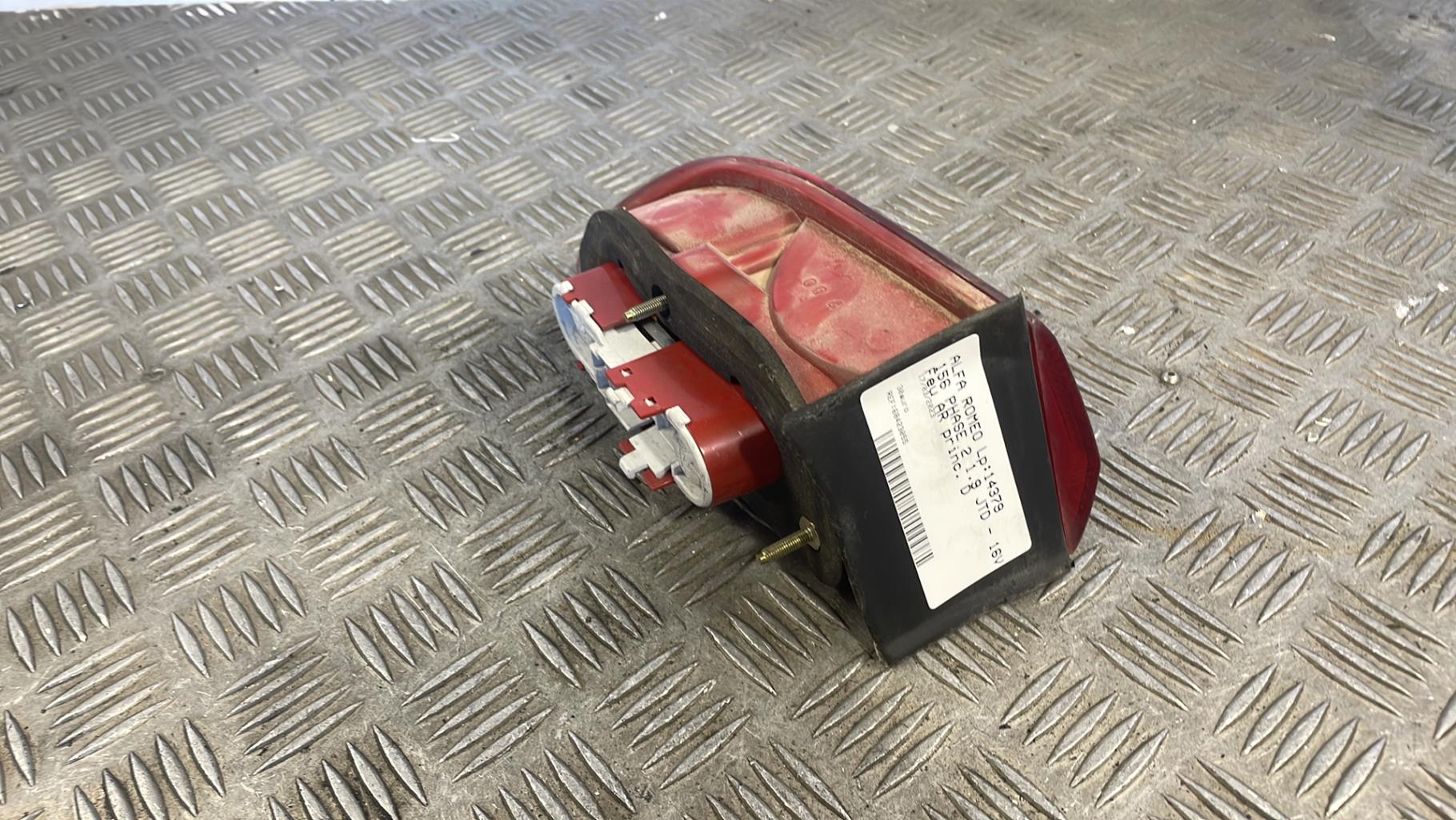Fanale posteriore principale destro (luci) ALFA ROMEO 156 PHASE 2 Diésel - 1