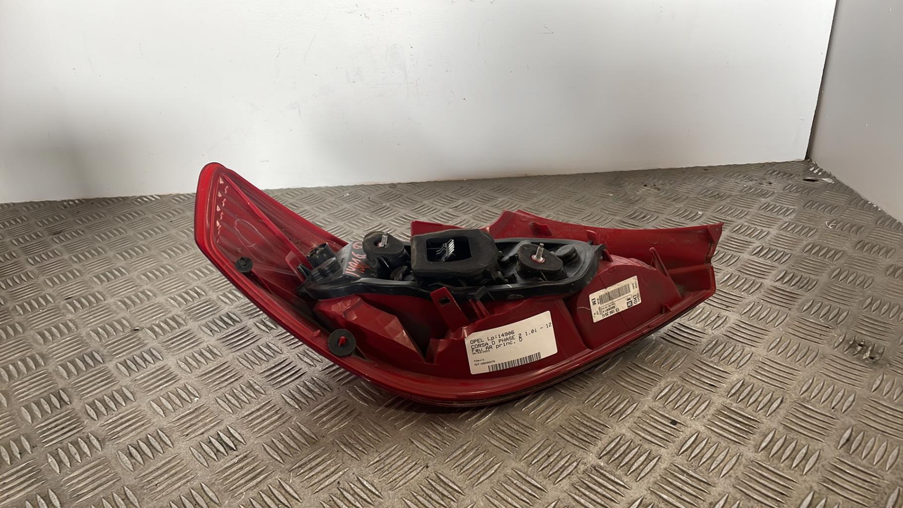 Fanale posteriore principale destro (luci) OPEL CORSA D PHASE 2 Gasolina - 1