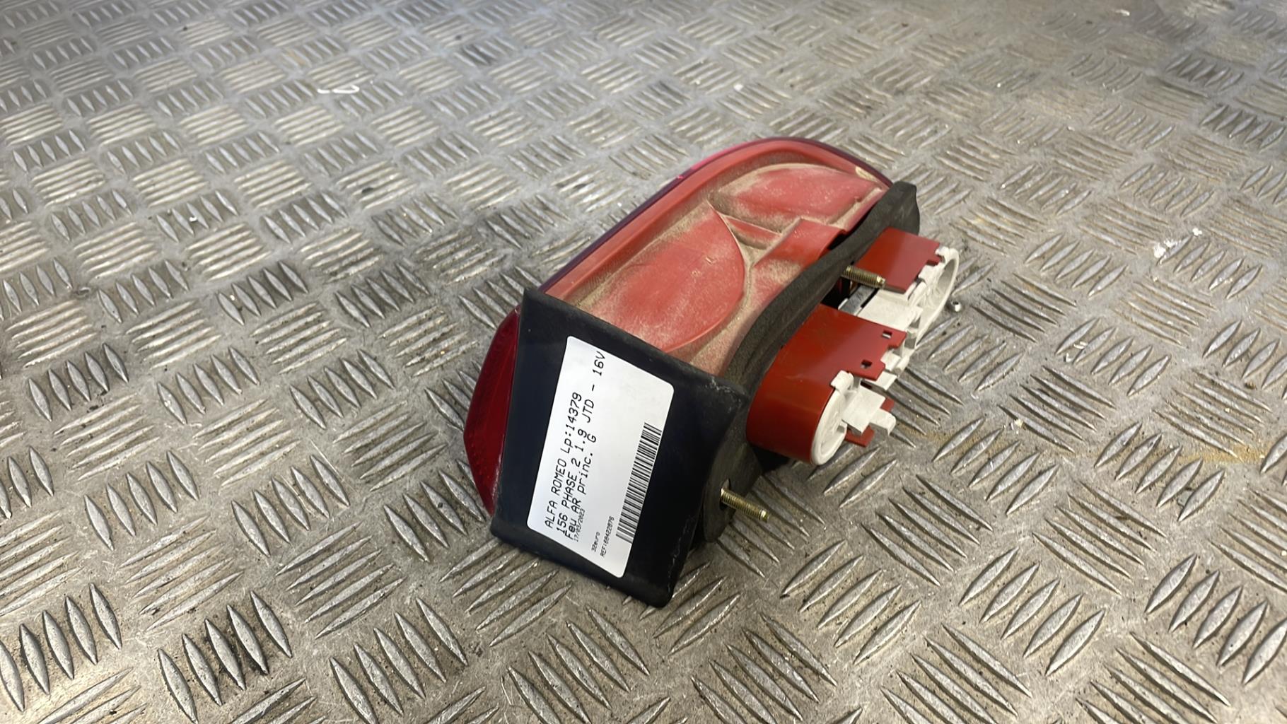 Fanale posteriore principale sinistro (luci) ALFA ROMEO 156 PHASE 2 Diésel - 1