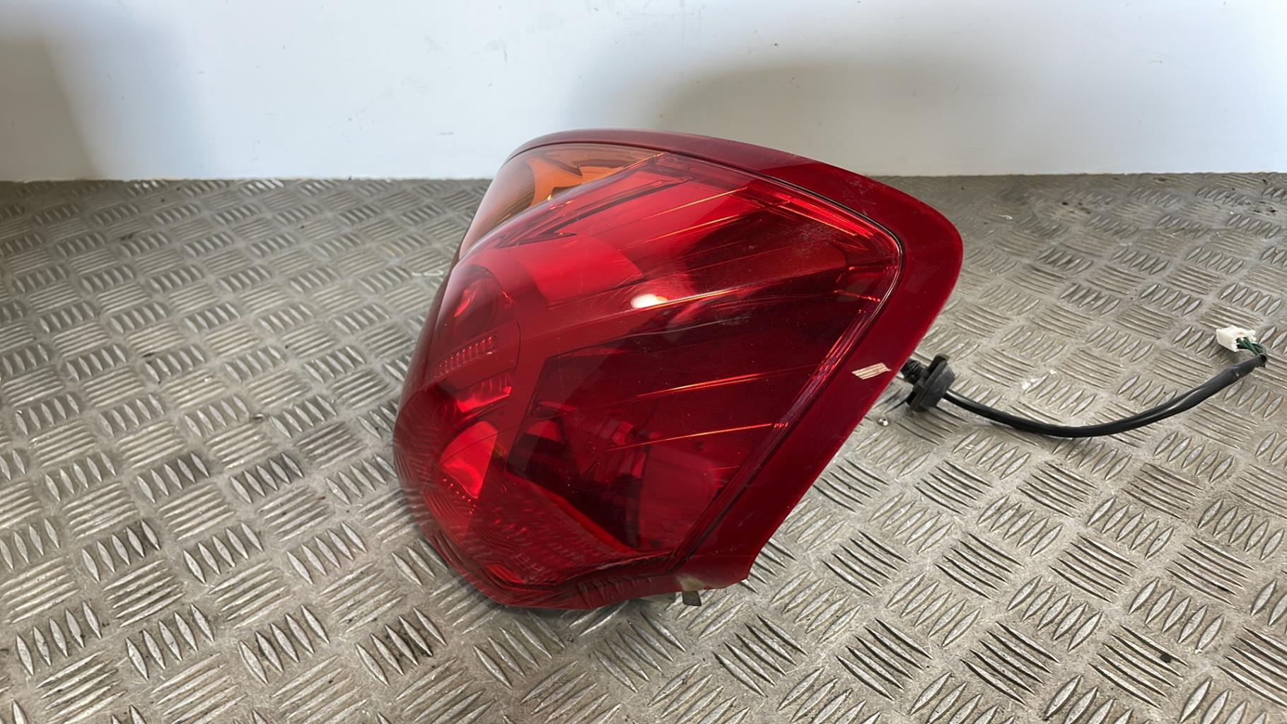 Fanale posteriore principale sinistro (luci) SUBARU OUTBACK 2 PHASE 1 BREAK Gasolina/GLP - 1