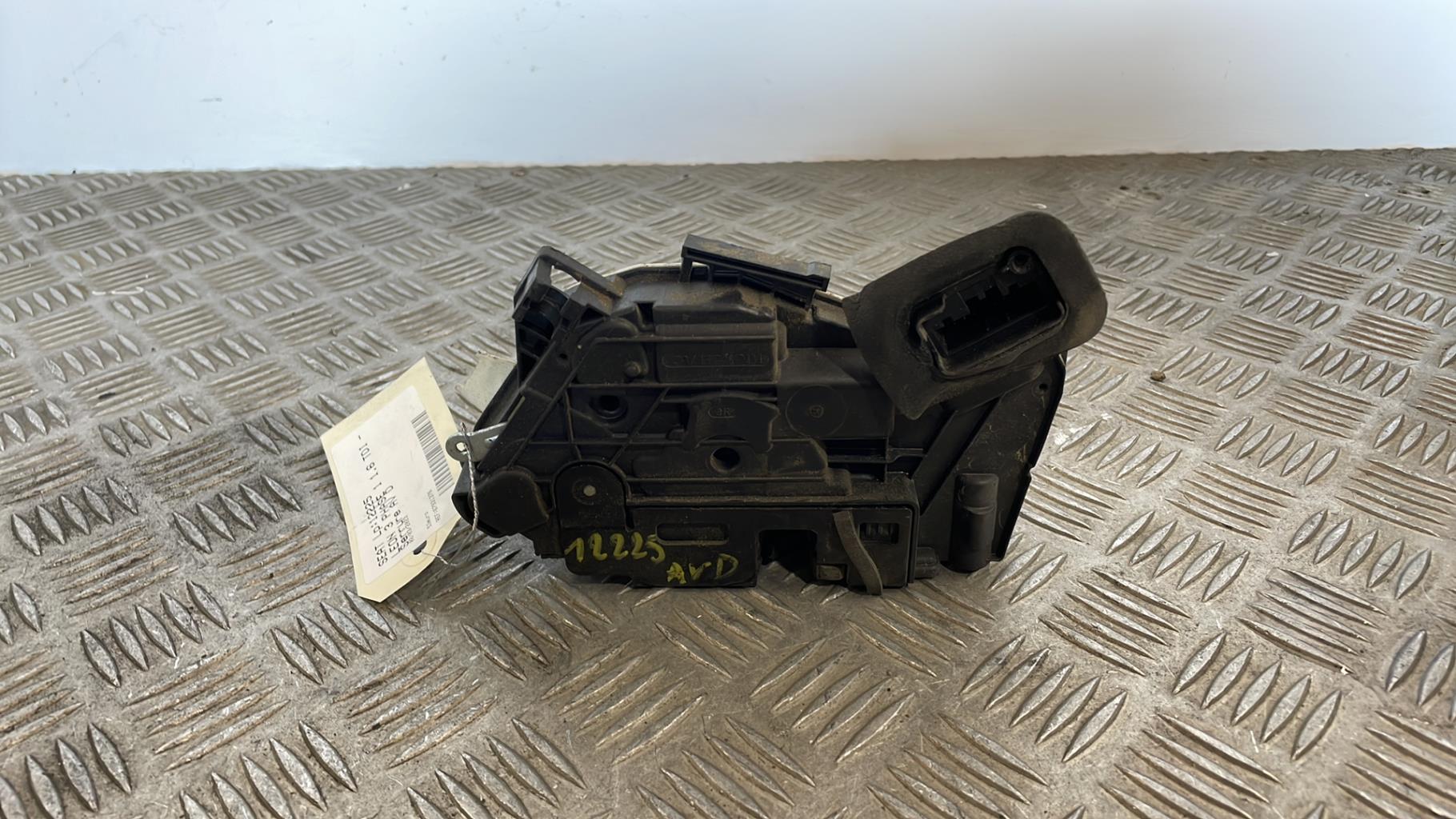 Serrure avant droit SEAT LEON 3 PHASE 1 Diesel - 1