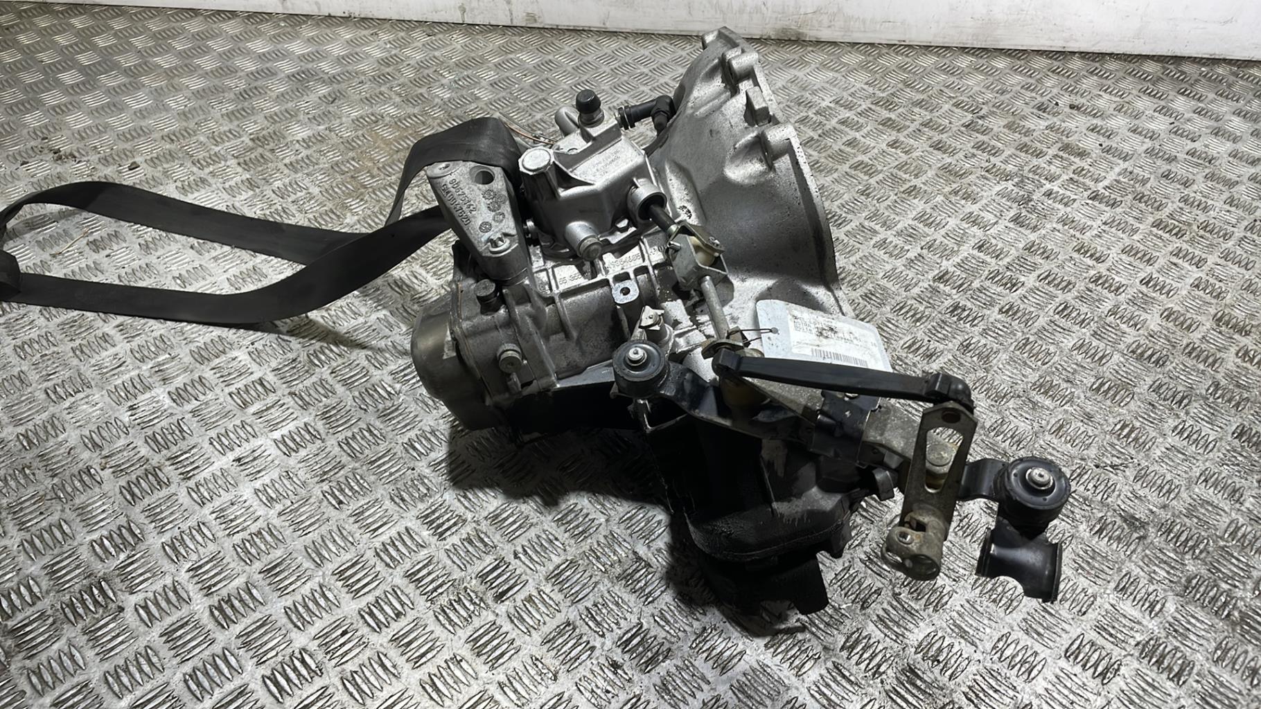 Boite de vitesses OPEL ASTRA H PHASE 1 Essence - 1