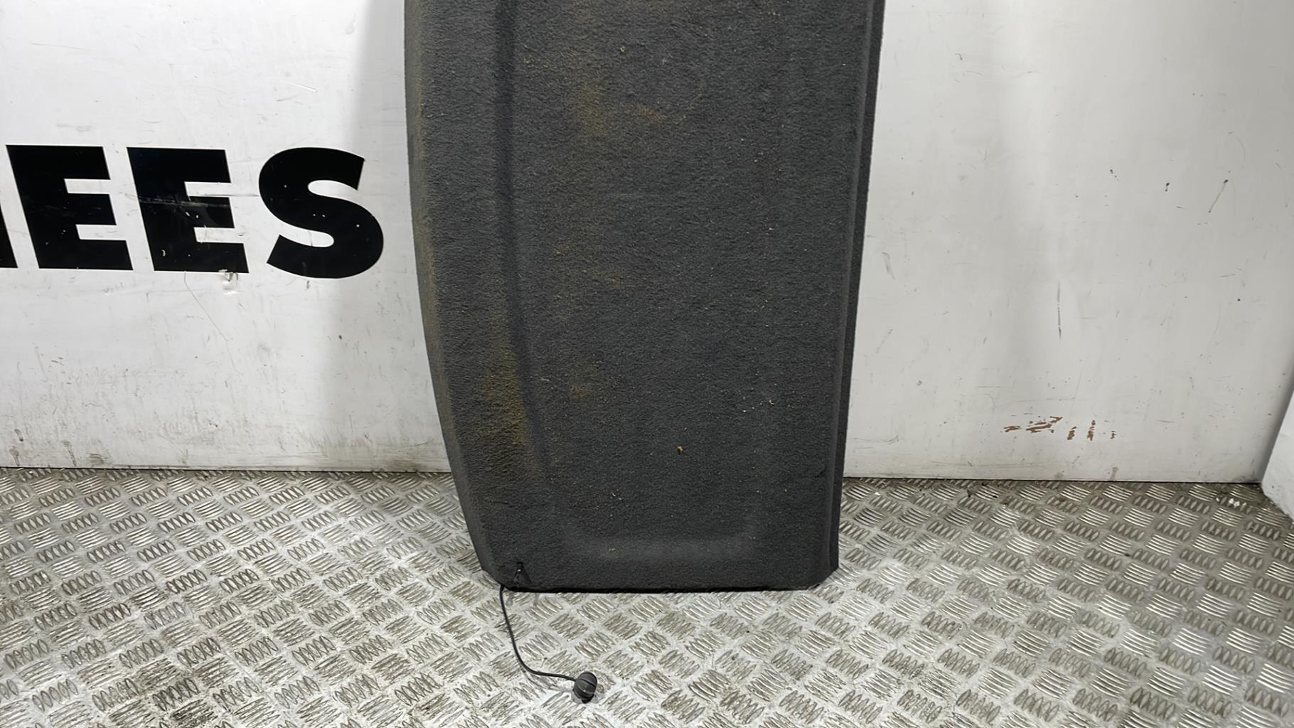 Plage arriere VOLKSWAGEN GOLF 6 Diesel - 1