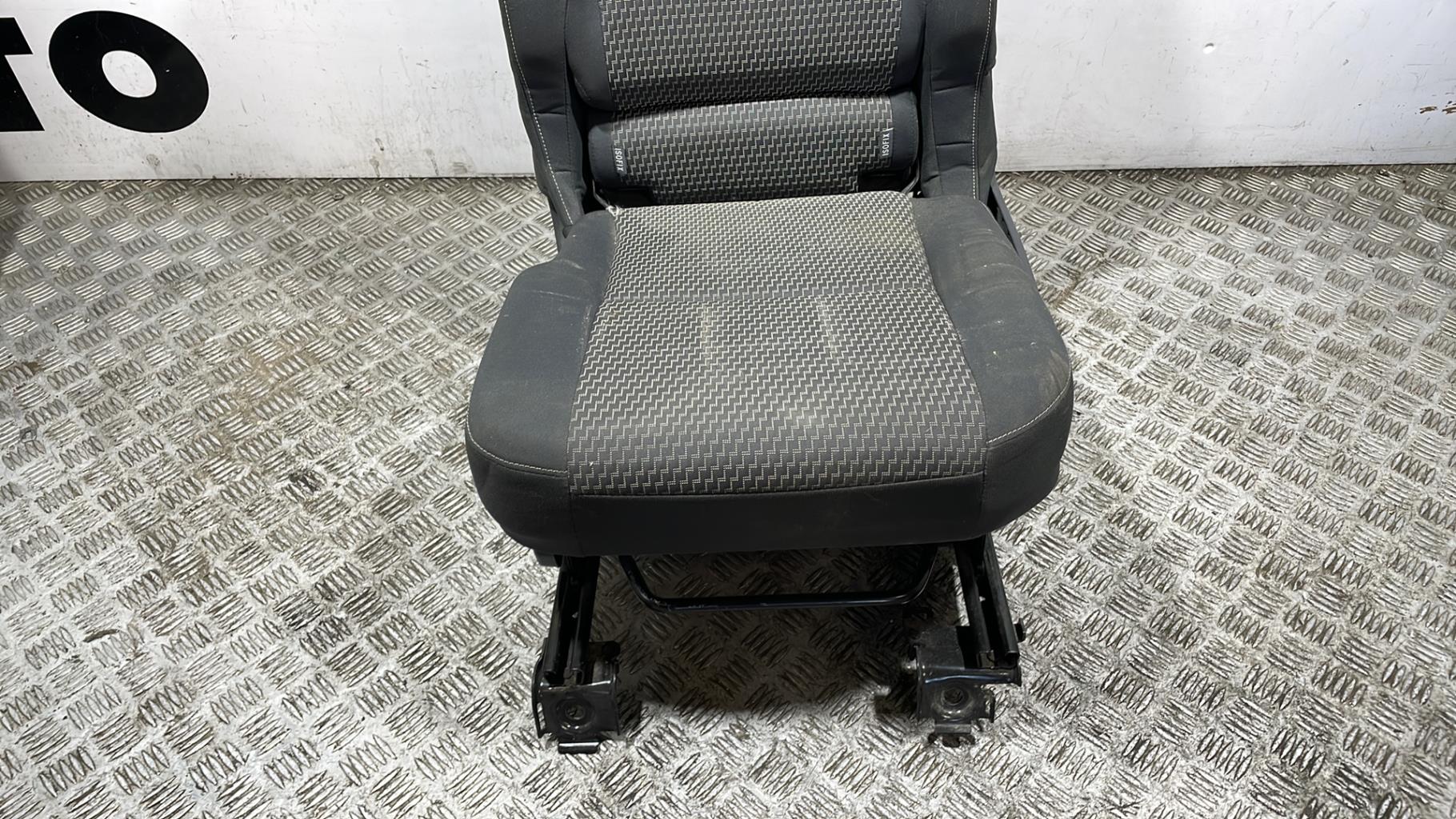 Sedile posteriore sinistro TOYOTA VERSO PHASE 2 Diésel - 1