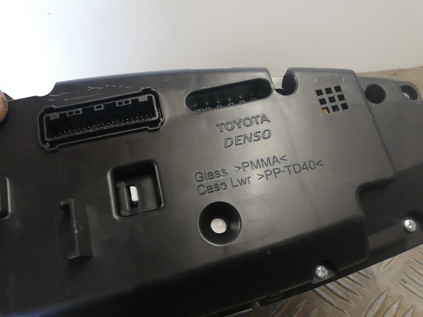 Compteur TOYOTA VERSO PHASE 2 Diesel - 1