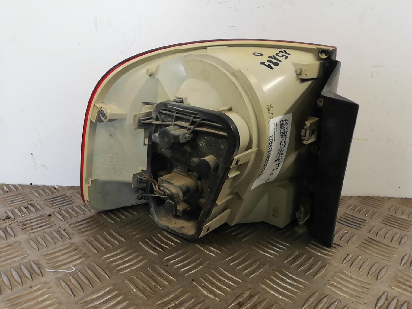Fanale posteriore principale destro (luci) VOLKSWAGEN TOUAREG 1 PHASE 1 Diésel - 1