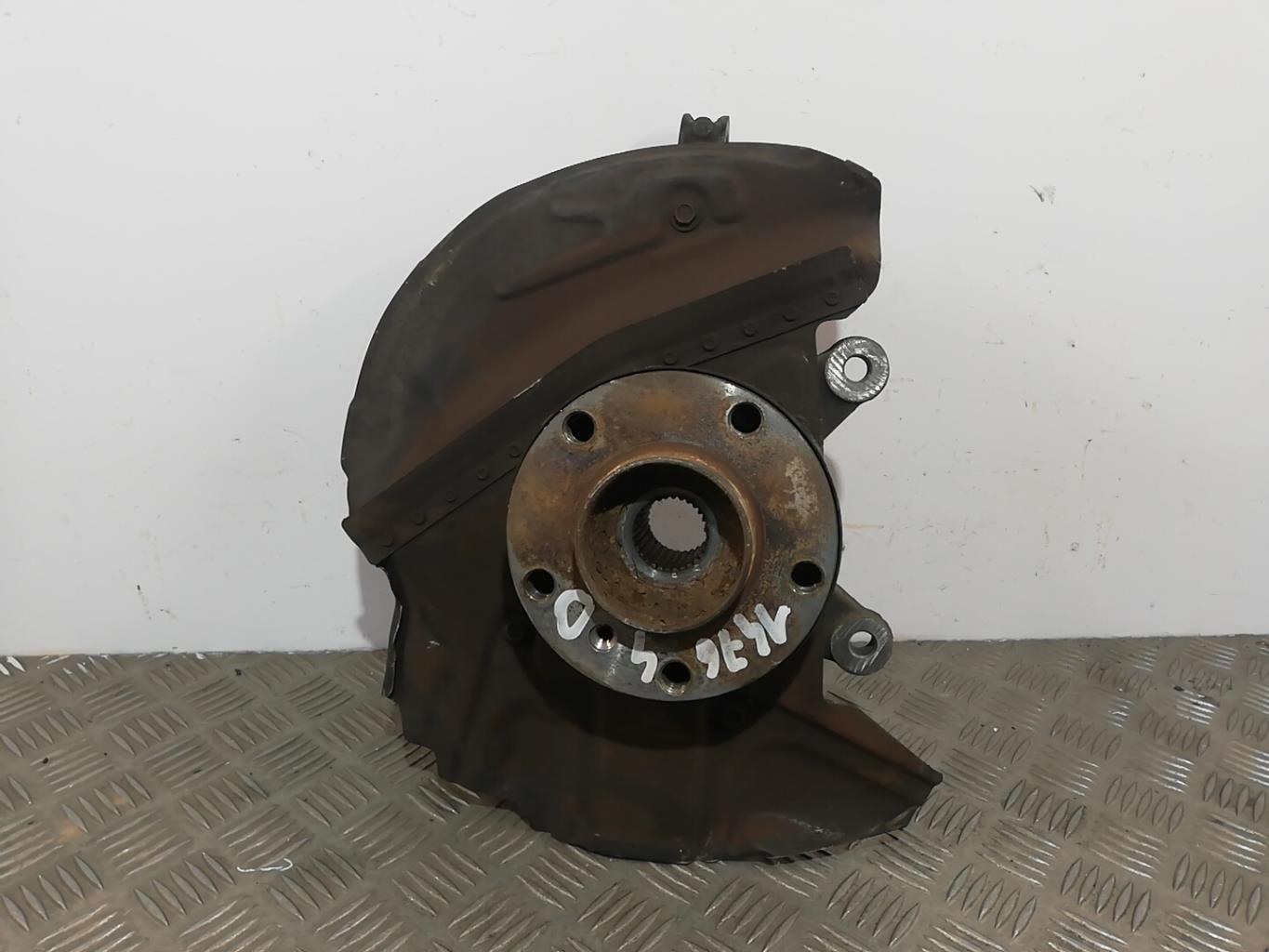 Moyeu avant gauche BMW X5 E53 Diesel - 1