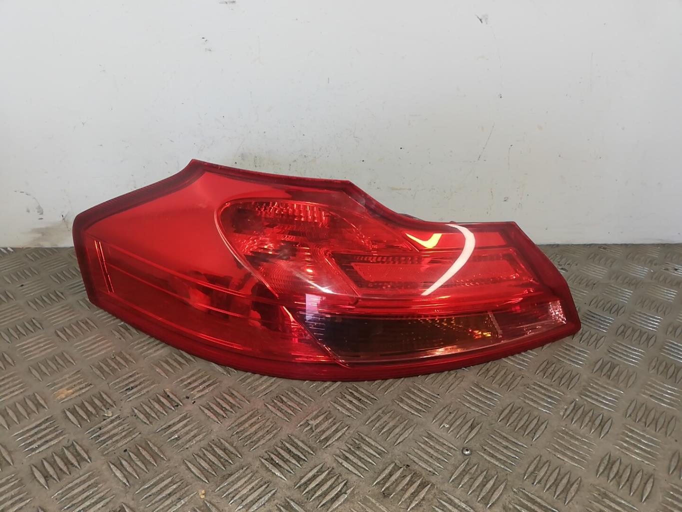 Fanale posteriore principale sinistro (luci) OPEL INSIGNIA 1 PHASE 1 BREAK Diésel - 1