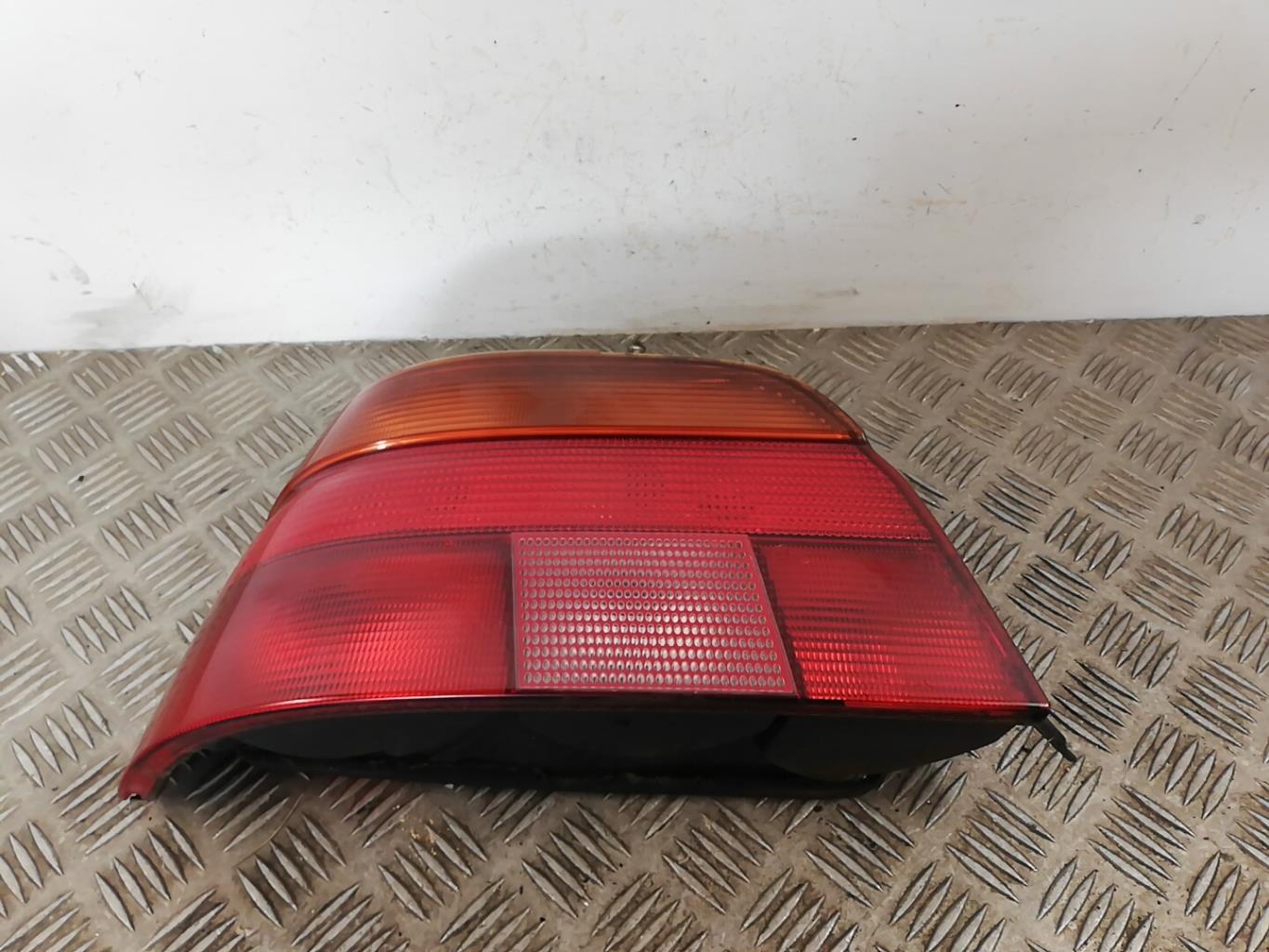 Fanale posteriore principale sinistro (luci) BMW SERIE 5 E39 PHASE 1 Gasolina - 1