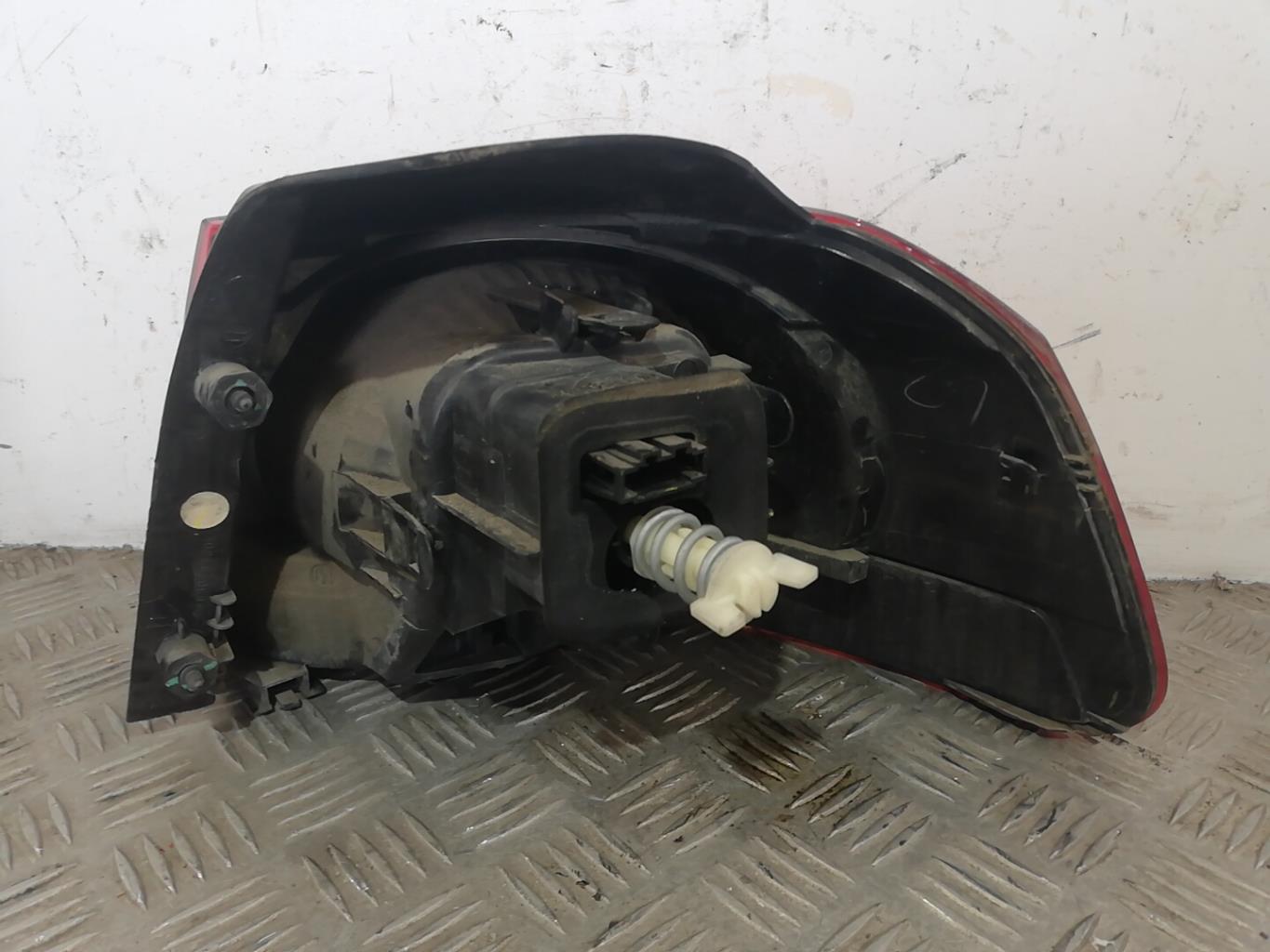 Fanale posteriore principale sinistro (luci) VOLKSWAGEN GOLF 6 Diésel - 1