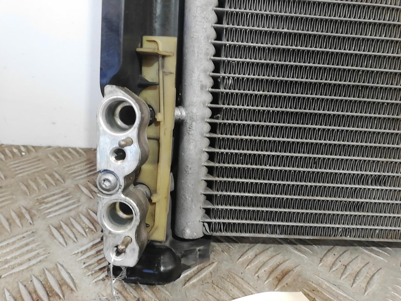 Condenseur de clim BMW SERIE 1 E81 Diesel - 1