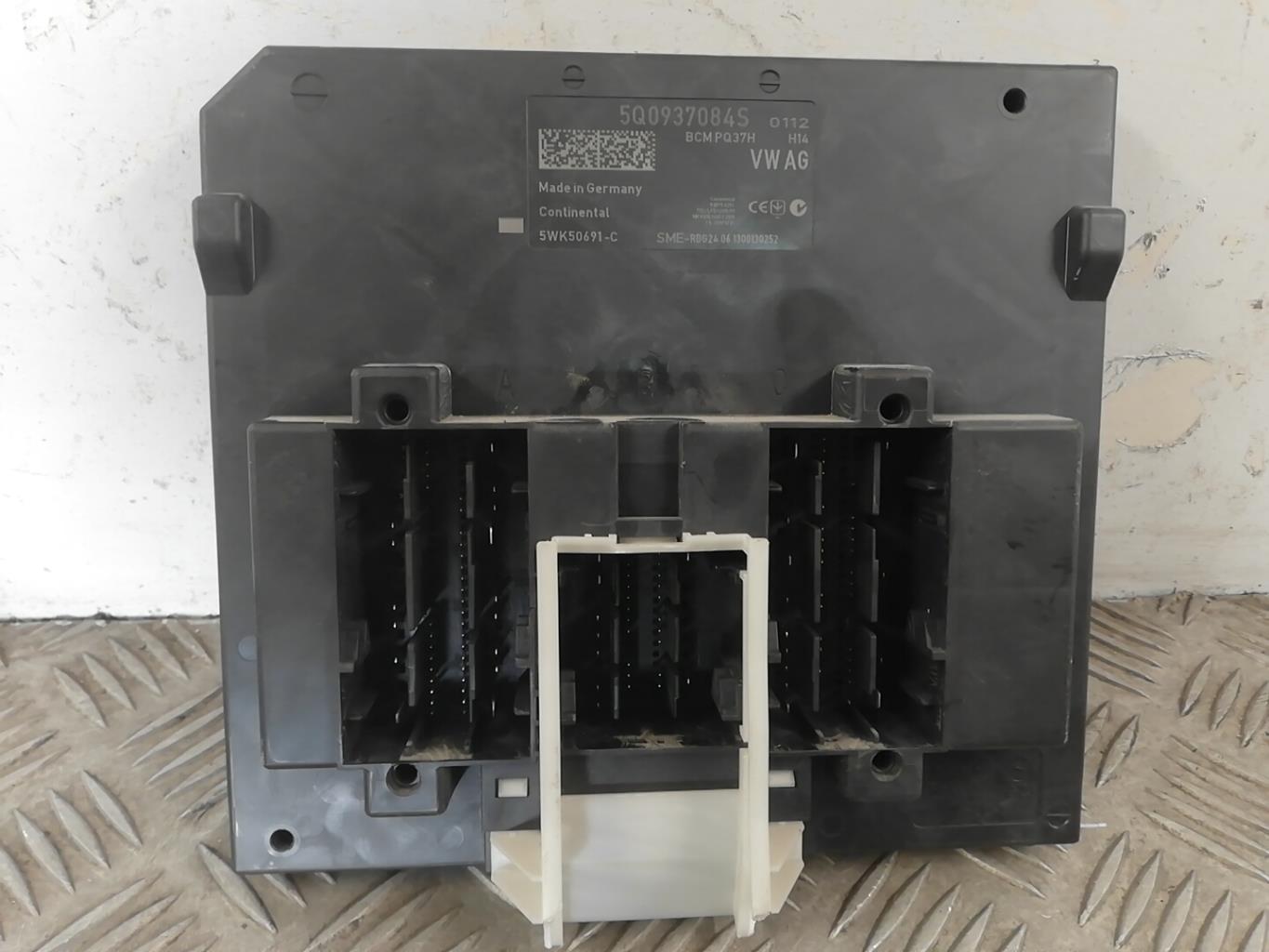 Module électronique VOLKSWAGEN GOLF 7 PHASE 1 Diesel - 1