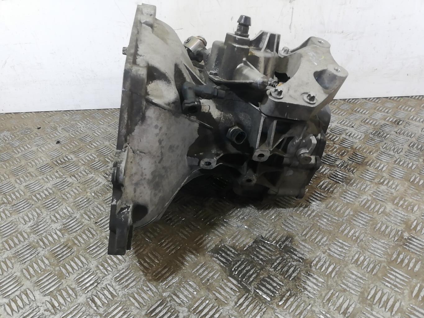 Boite de vitesses OPEL CORSA D PHASE 2 Essence - 1