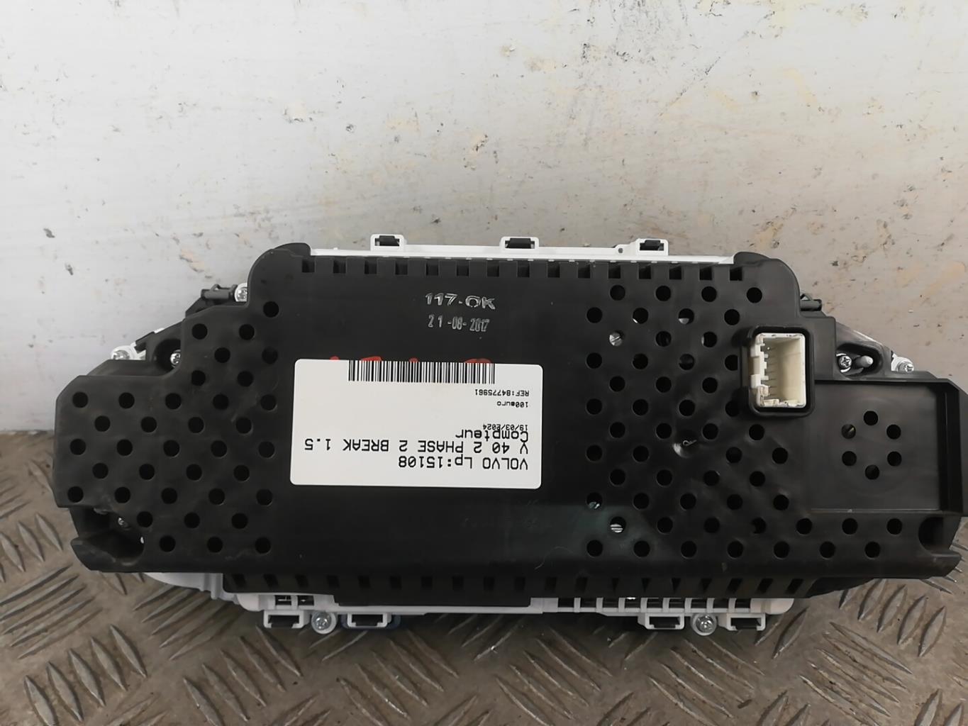 Compteur VOLVO V 40 2 PHASE 2 BREAK Essence - 1