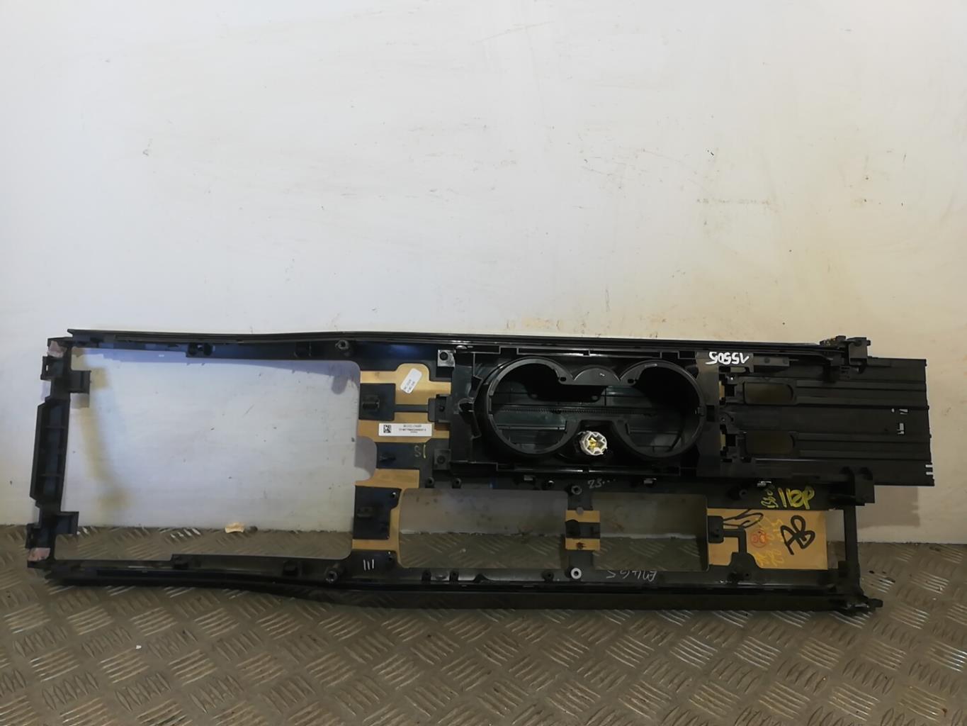 Consolle centrale (interno in plastica) LAND ROVER RANGE ROVER 4 PHASE 1 Gasolina - 1