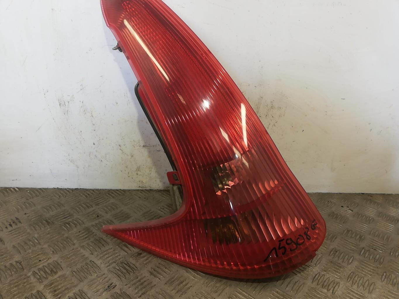 Fanale posteriore principale sinistro (luci) PEUGEOT 206 PHASE 1 Diésel - 1