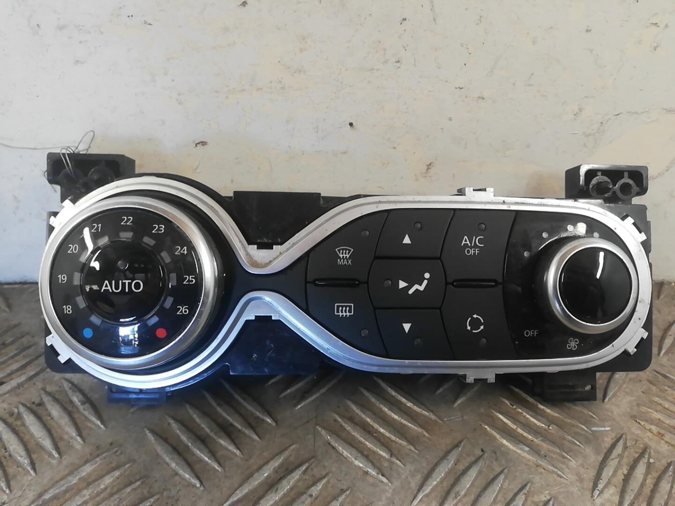 Commande chauffage RENAULT TWINGO 3 PHASE 1 Essence - 1