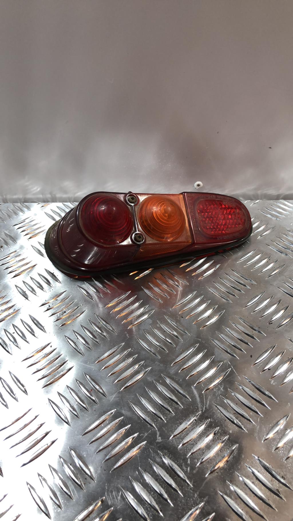 Fanale posteriore principale destro (luci) RENAULT R4 FOURGONNETTE  - 1