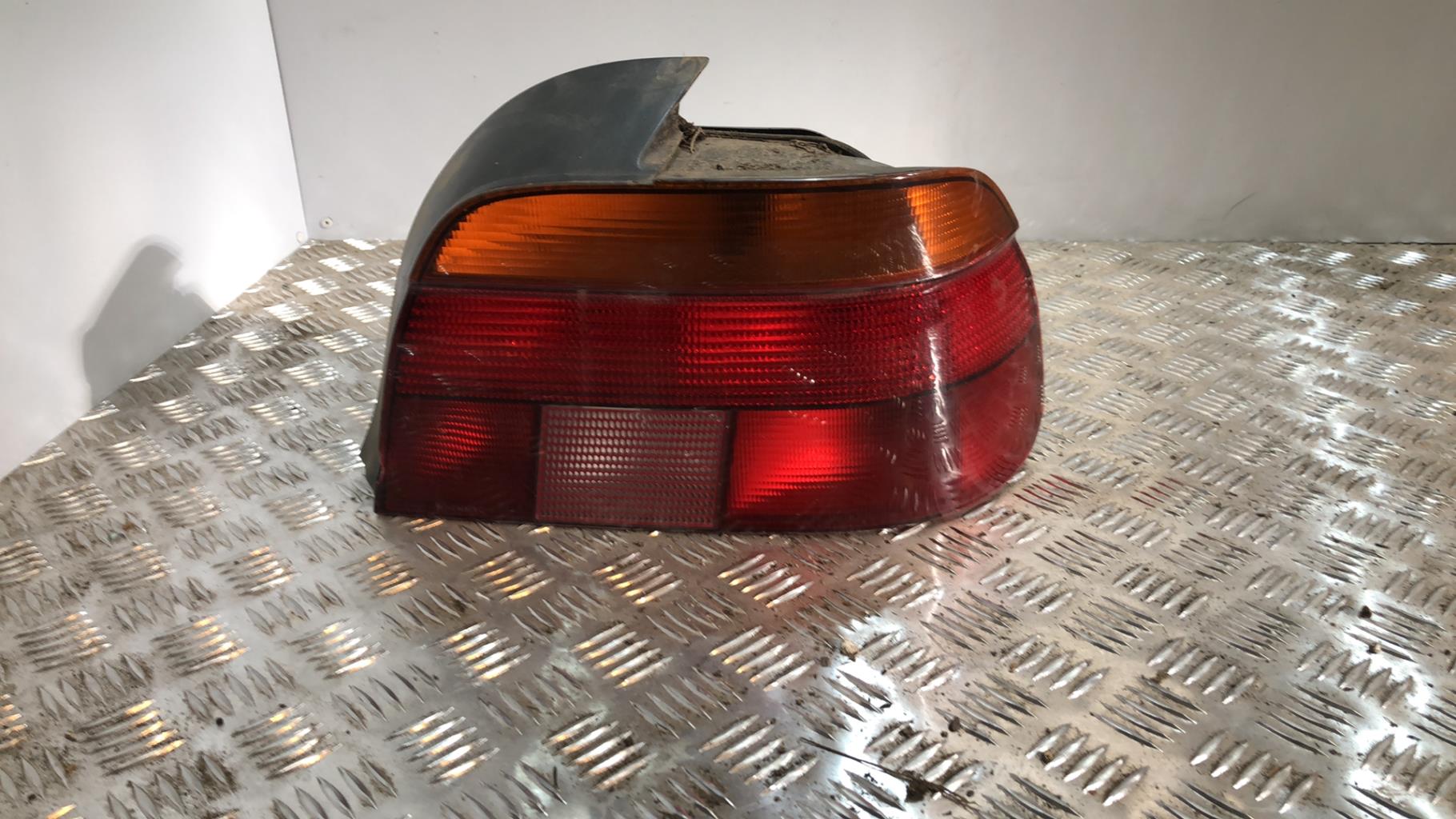 Fanale posteriore principale destro (luci) BMW SERIE 5 E39 PHASE 1 Diésel - 1