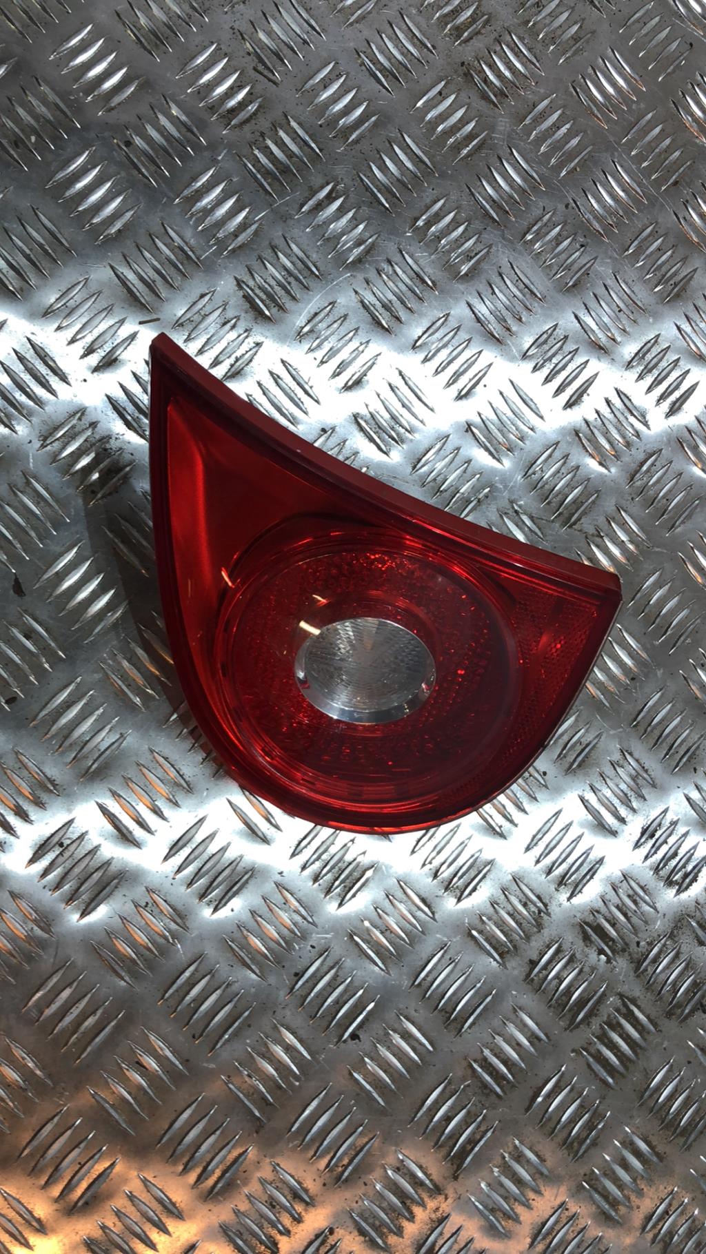 Fanale posteriore principale destro (luci) VOLKSWAGEN GOLF 5  - 1