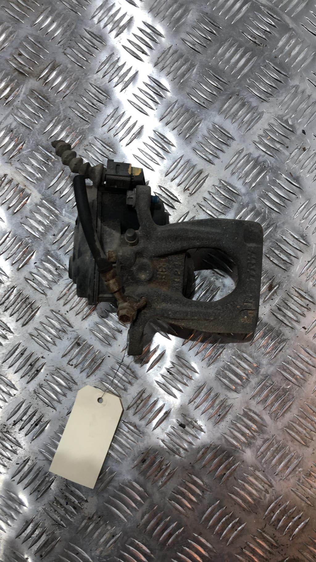 Pinza freni posteriore destra NISSAN X-TRAIL 3 PHASE 1  - 1