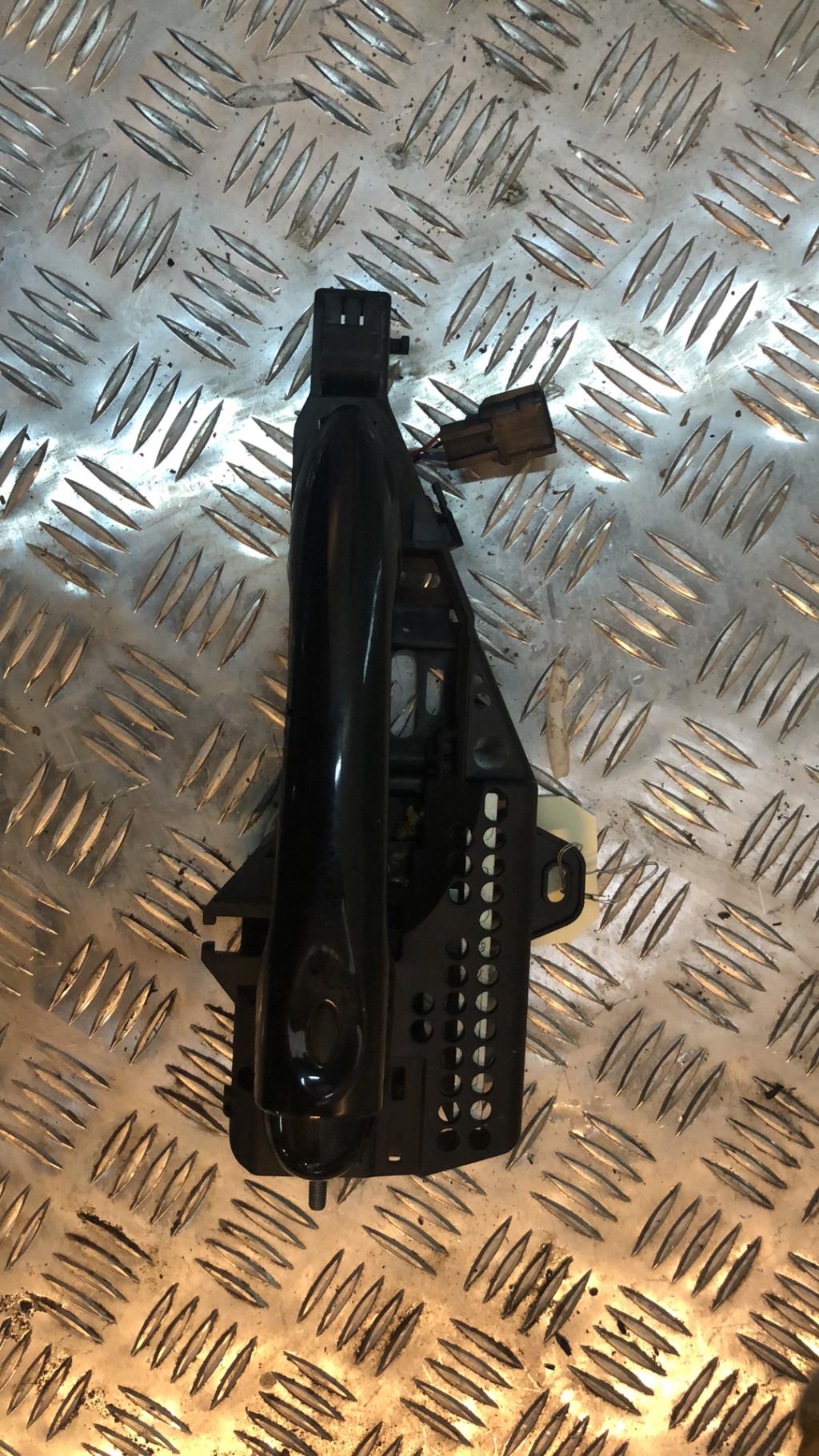 Tirador de puerta delantera izquierda RENAULT CLIO 4 PHASE 1  - 1