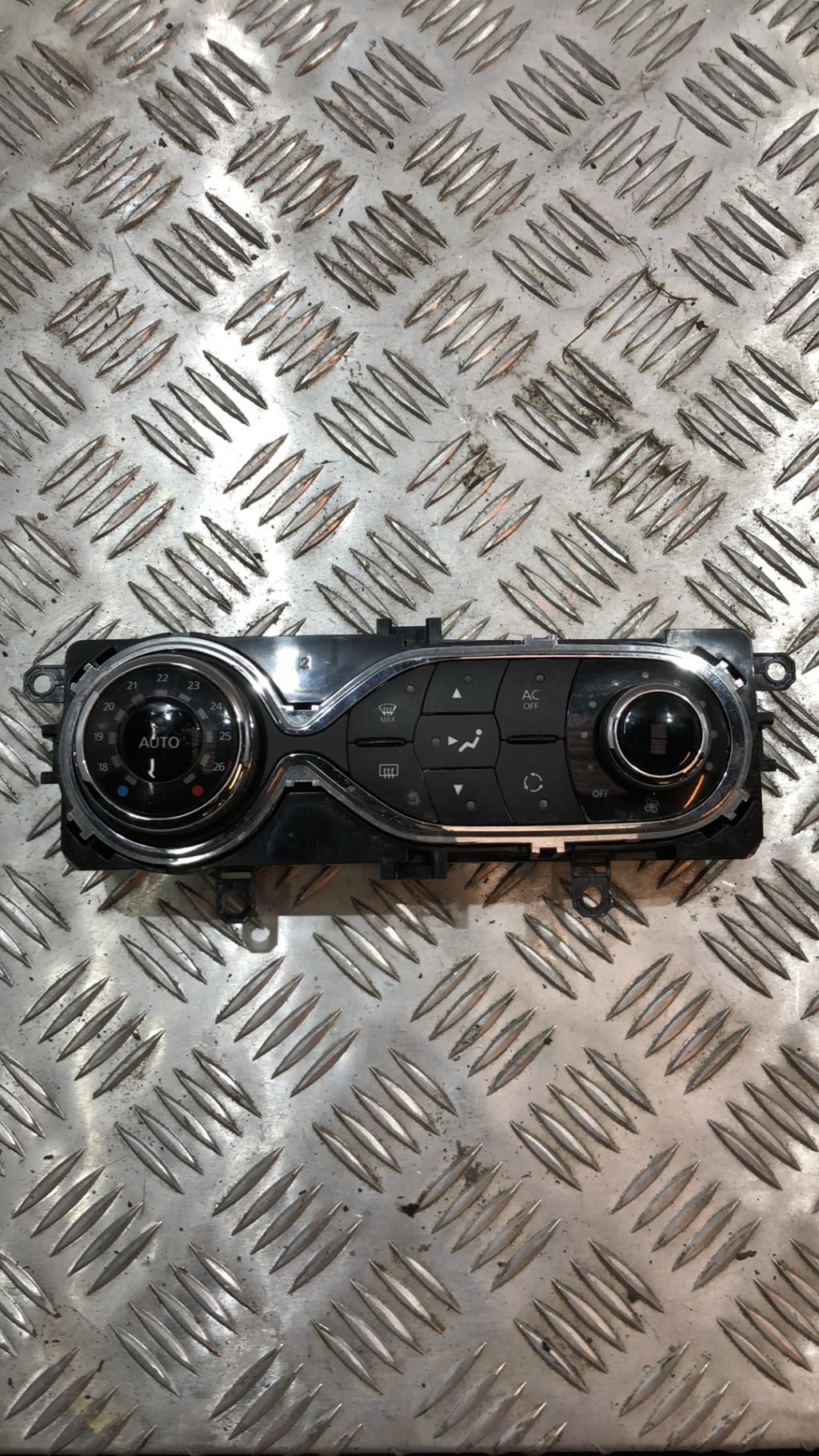 Comandi riscaldamento RENAULT CLIO 4 PHASE 2  - 1