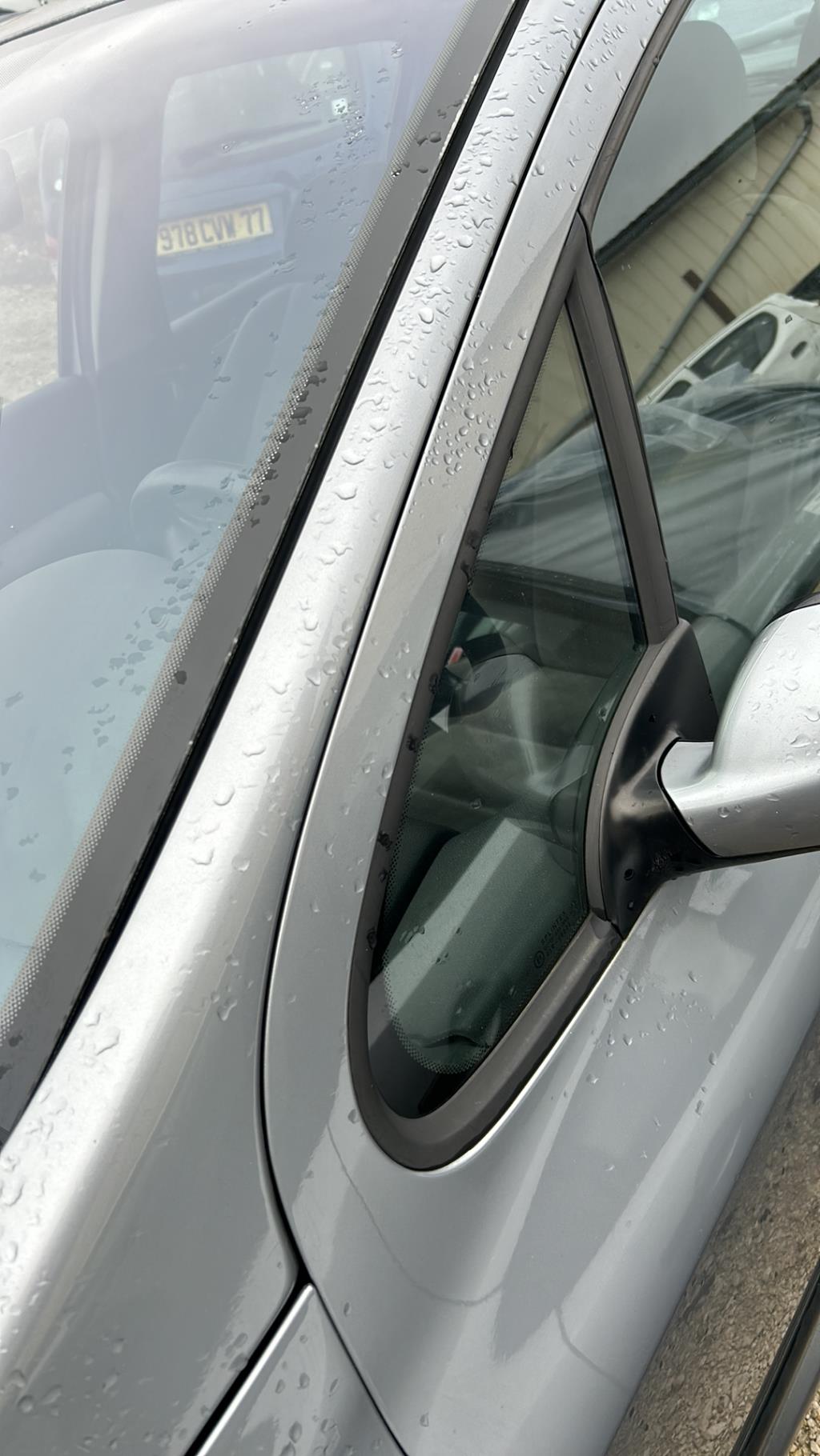 Ventanilla triangular delantera izquierda PEUGEOT 307 PHASE 1  - 1