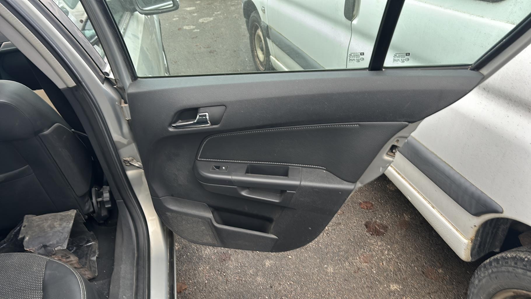 Pannello portiera posteriore destro OPEL ASTRA H PHASE 2 Diésel - 1