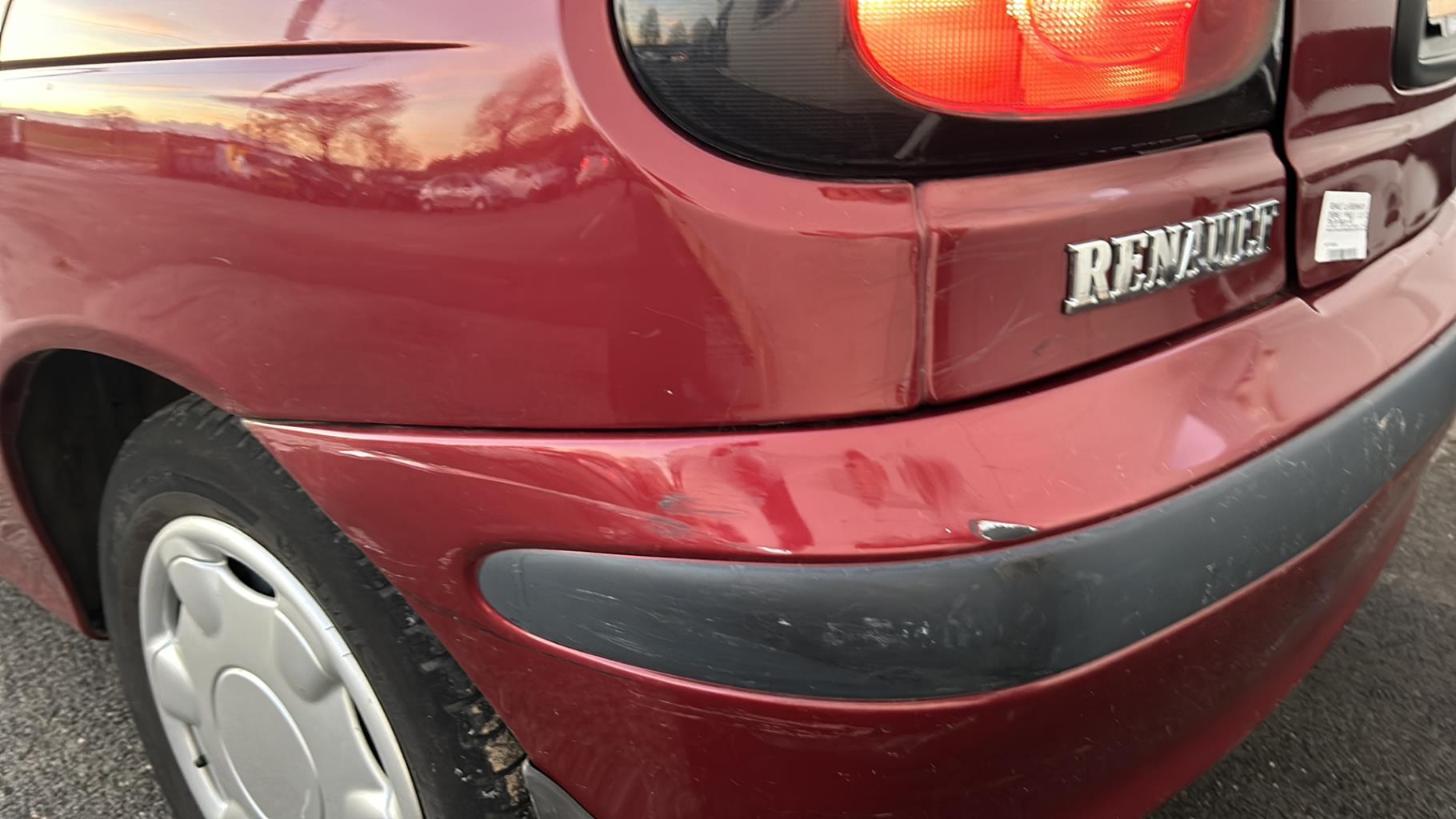 Paraurti posteriore RENAULT MEGANE 1 PHASE 1 Diésel - 1