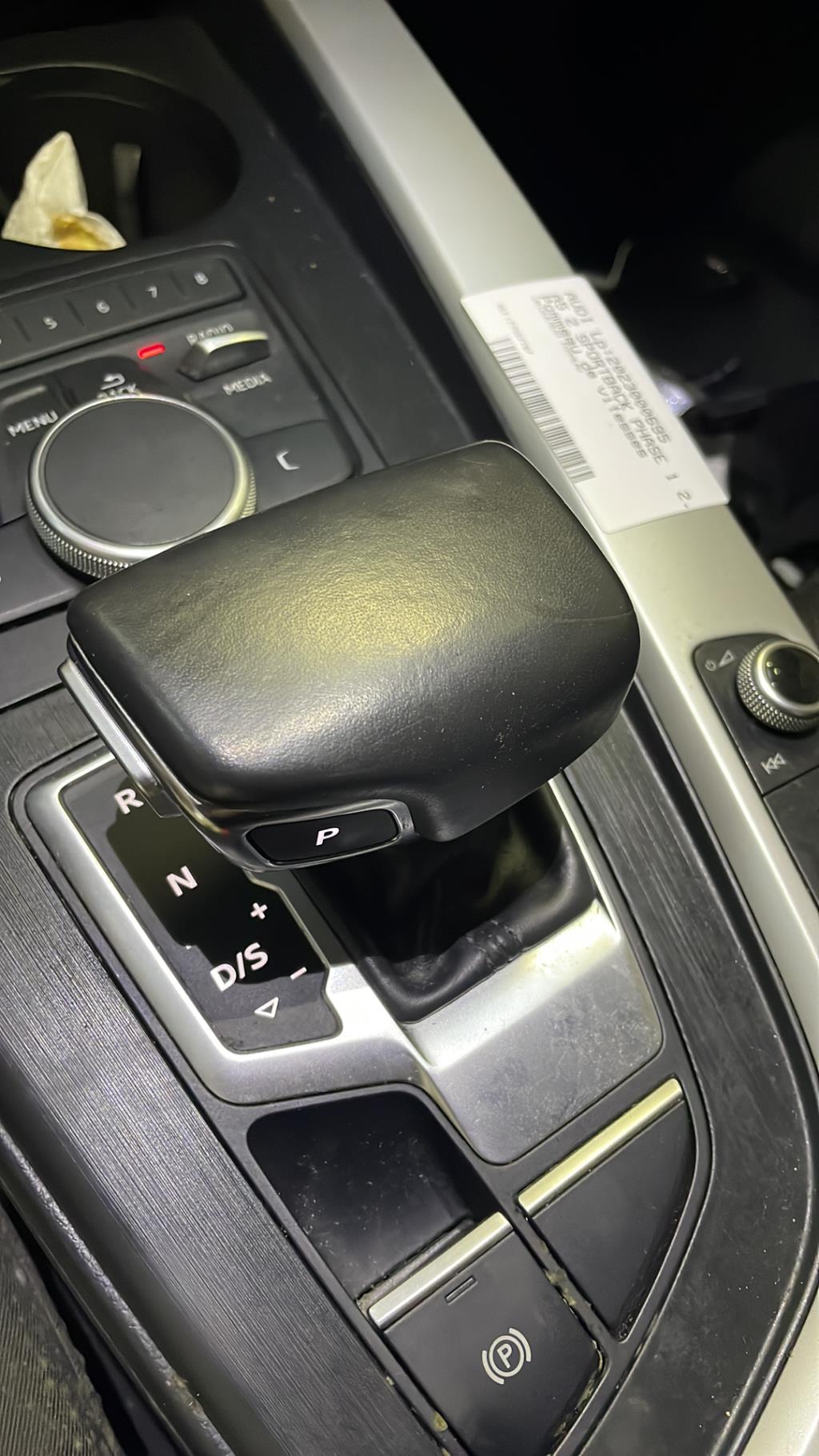 Pommeau de vitesses AUDI A5 2 SPORTBACK PHASE 1 Diesel - 1