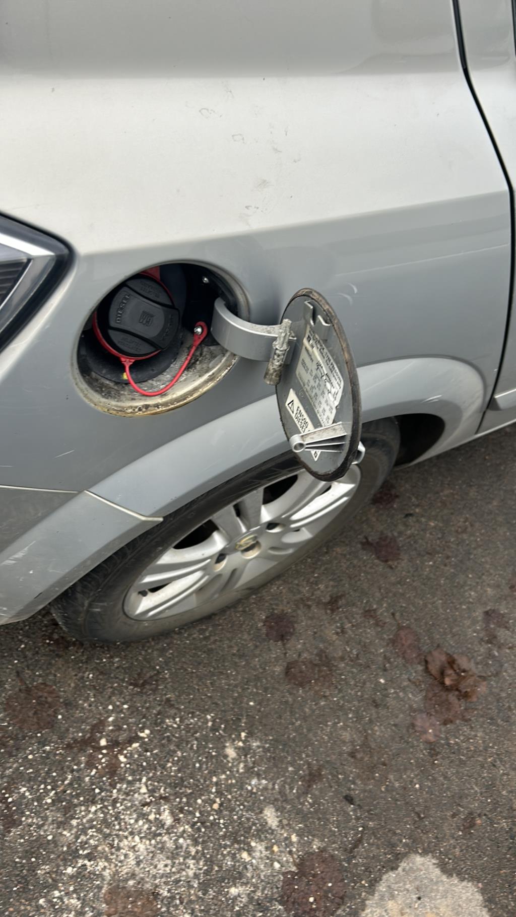 Sportello carburante OPEL ASTRA H PHASE 2 Diésel - 1