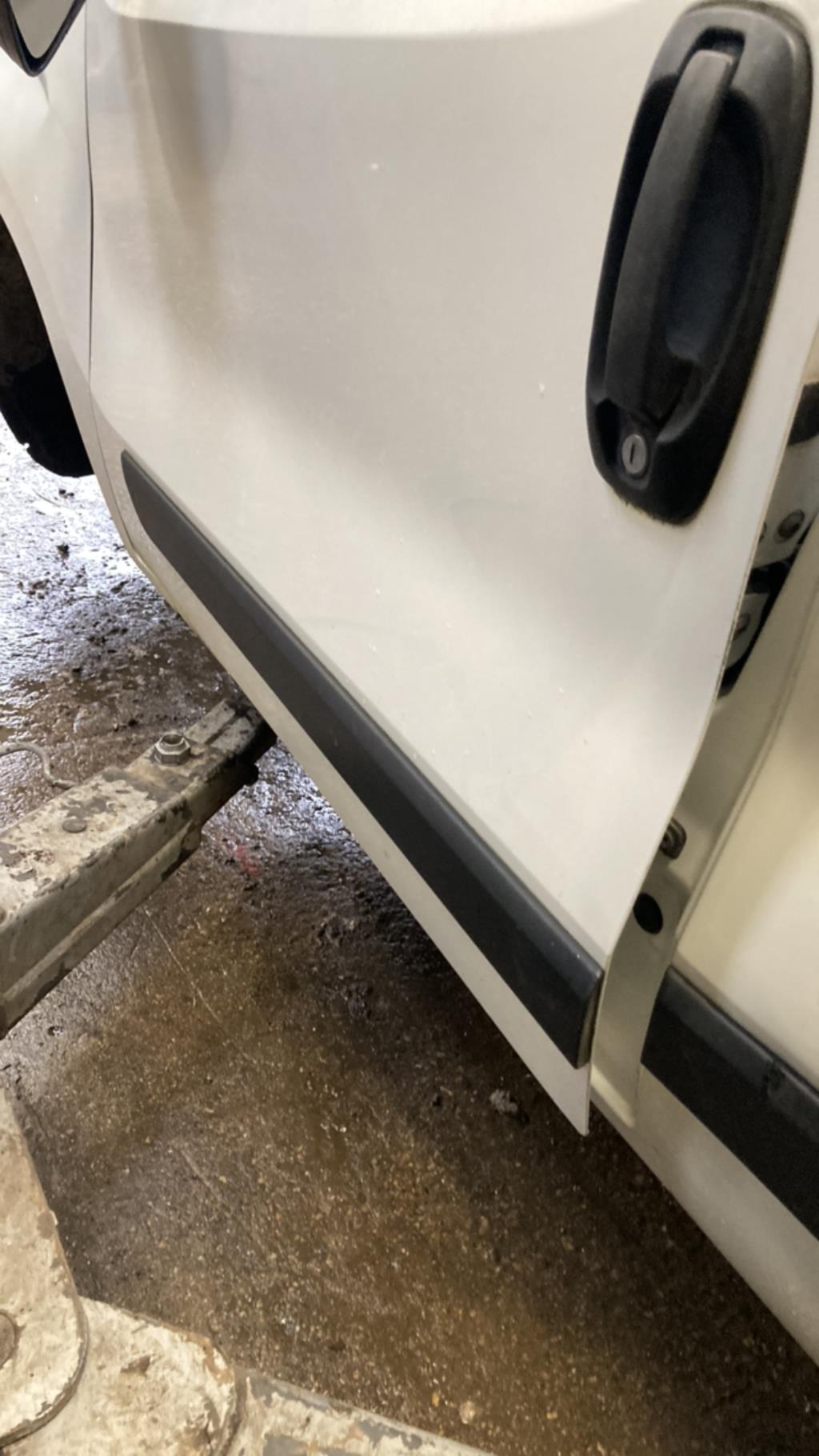 Modanatura portiera anteriore sinistra CITROEN NEMO Diésel - 1