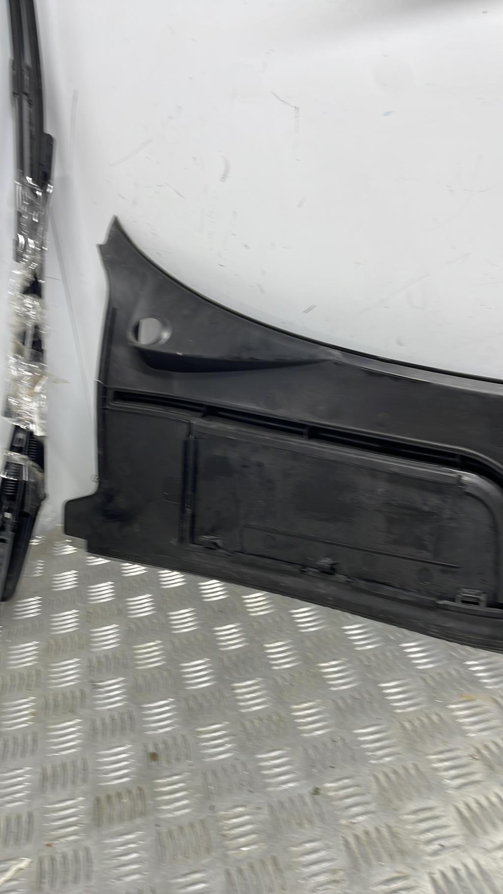 Baie de pare brise AUDI A5 2 SPORTBACK PHASE 1 Diesel - 1