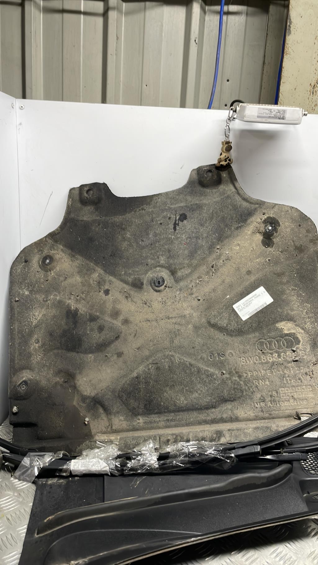 Cache moteur  AUDI A5 2 SPORTBACK PHASE 1 Diesel - 1