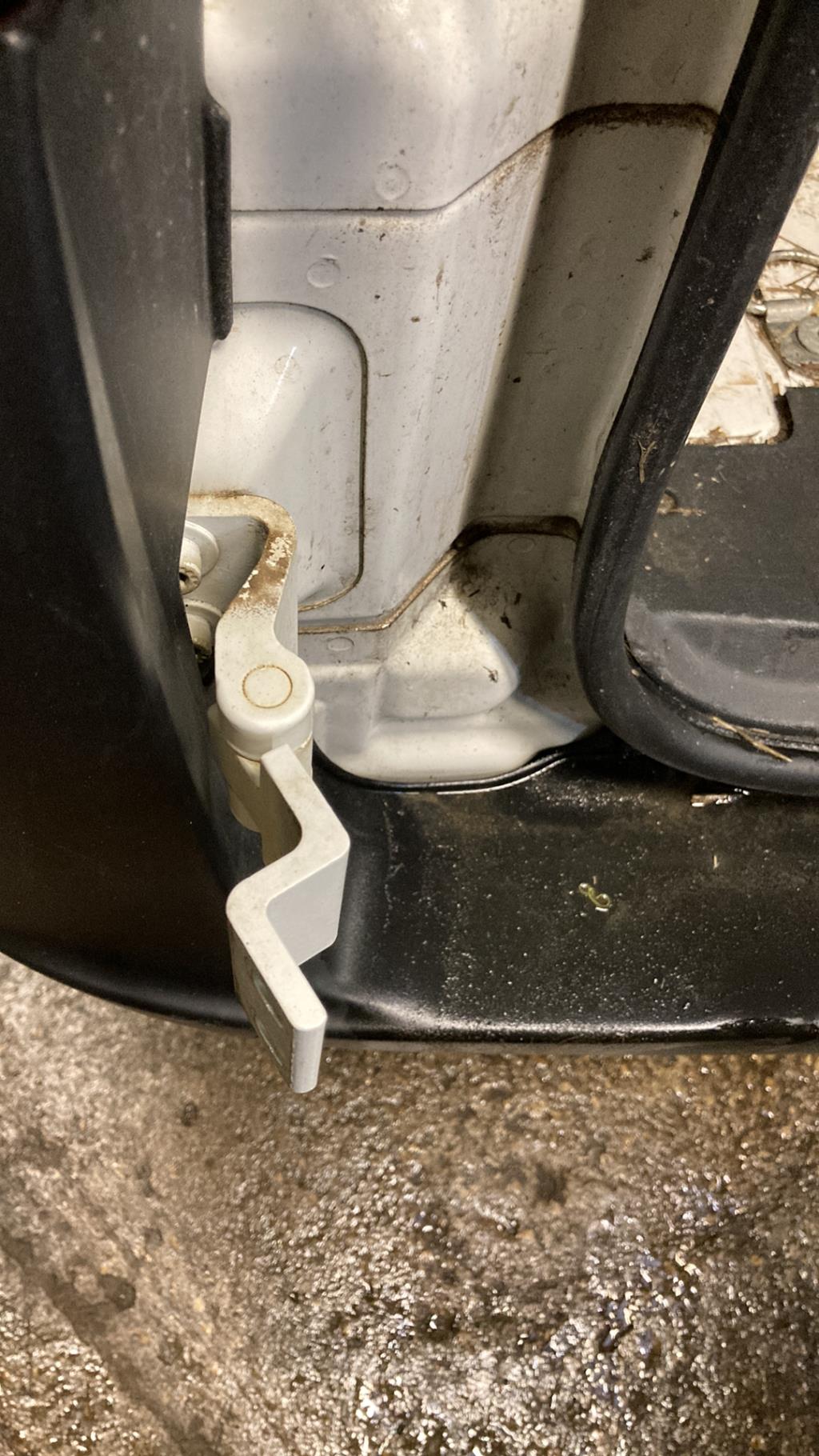 Cerniera porta bagagliaio sinistra CITROEN NEMO Diésel - 1