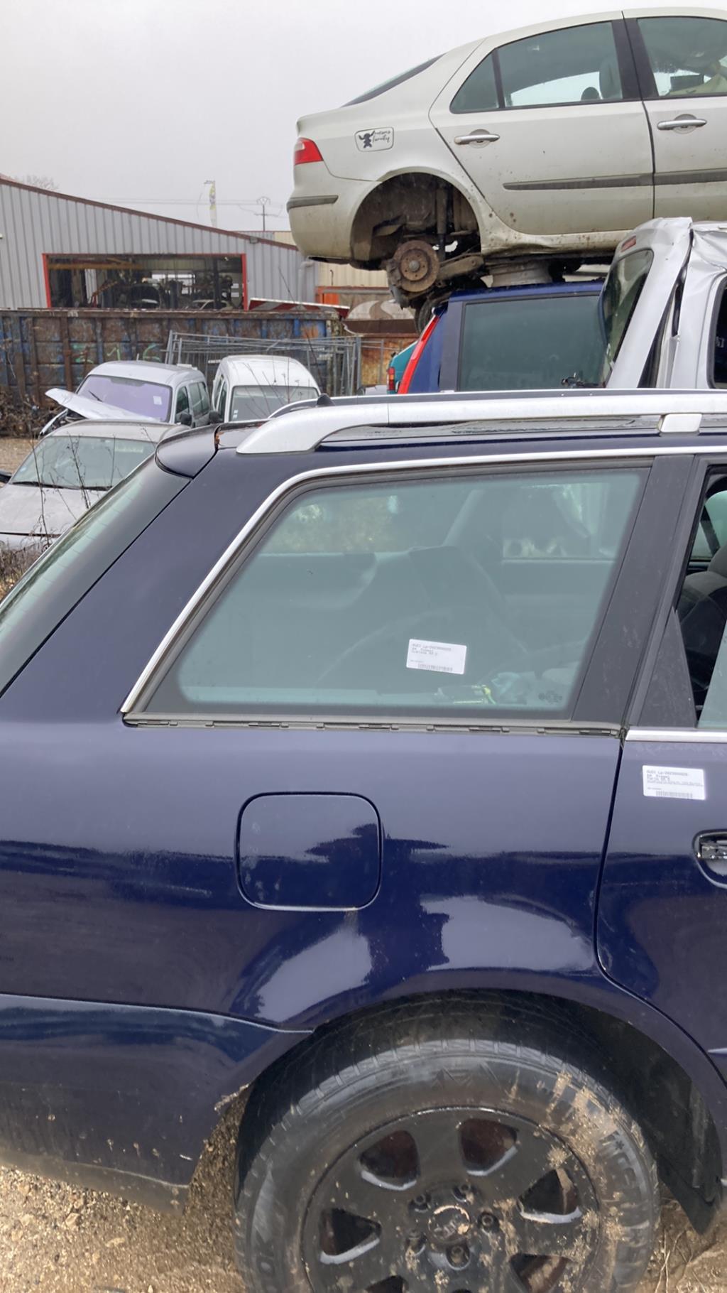Custode arriere droit AUDI A4 1 PHASE 2  - 1