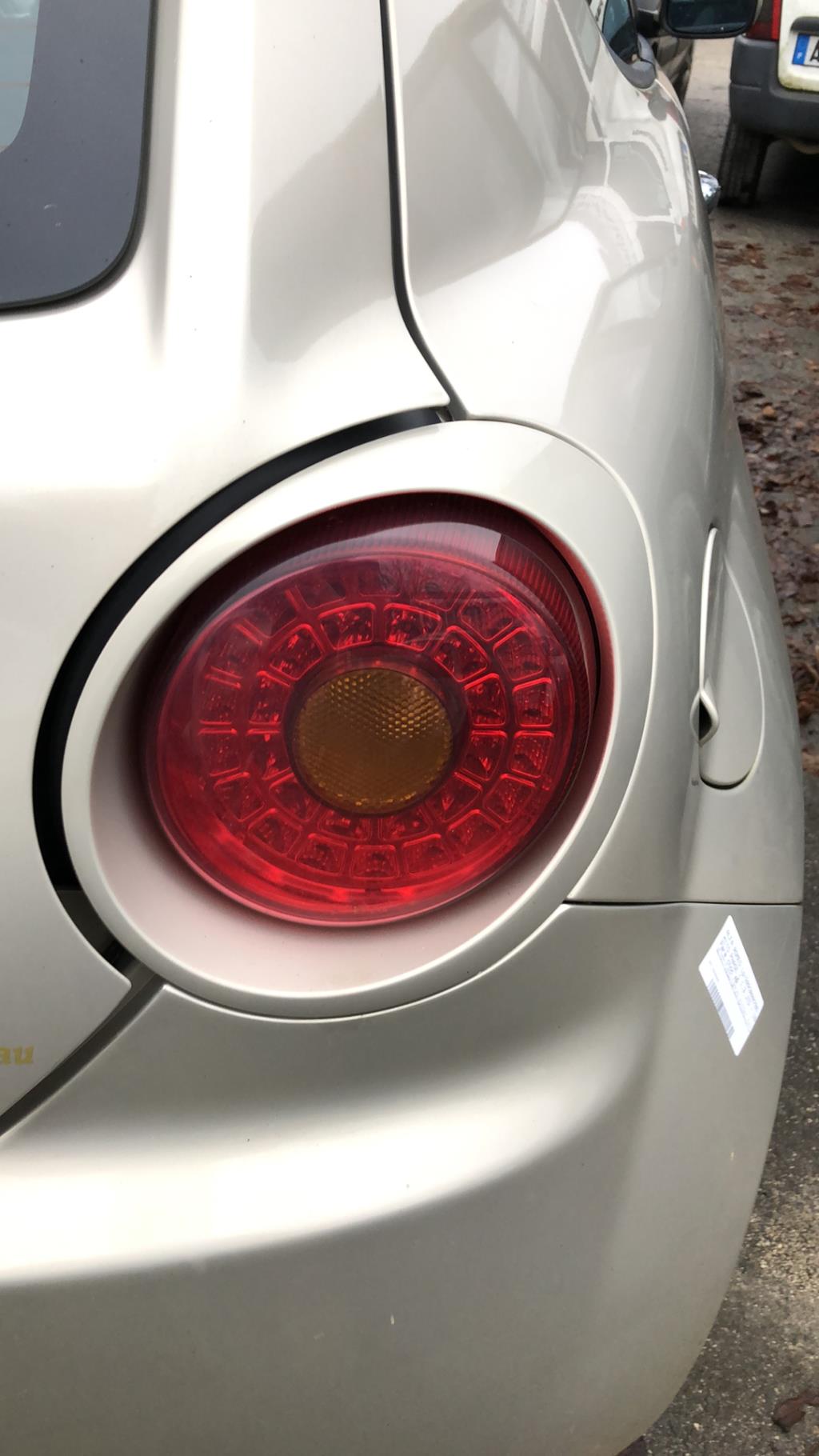 Fanale posteriore principale destro (luci) ALFA ROMEO MITO PHASE 1 Diésel - 1