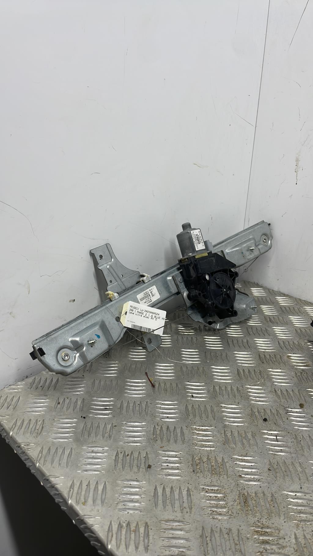 Alzacristalli elettrico anteriore destro PEUGEOT 208 1 PHASE 2 Diésel - 1