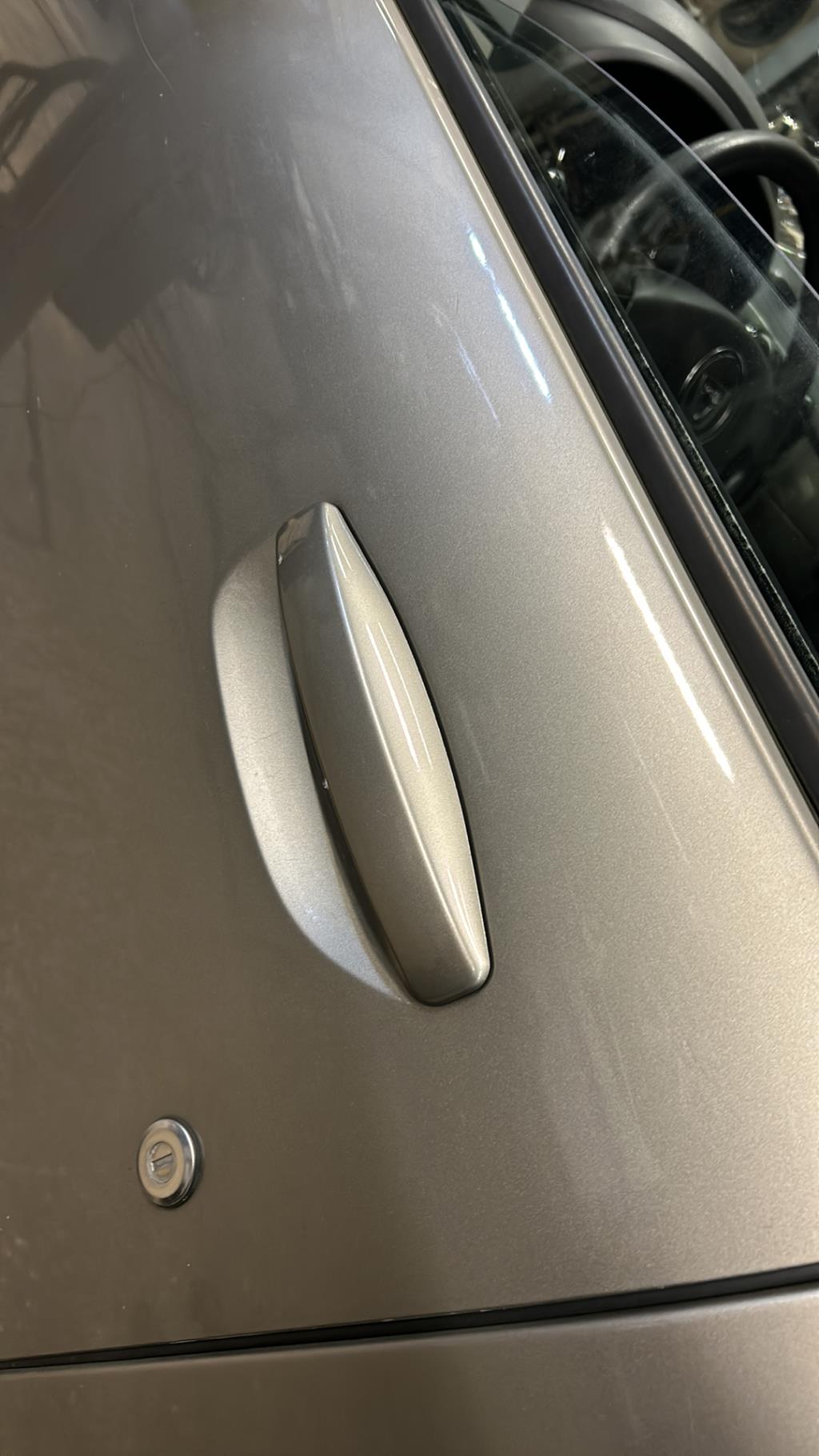 Maniglia portiera anteriore sinistra DACIA LODGY PHASE 1 Diésel - 1