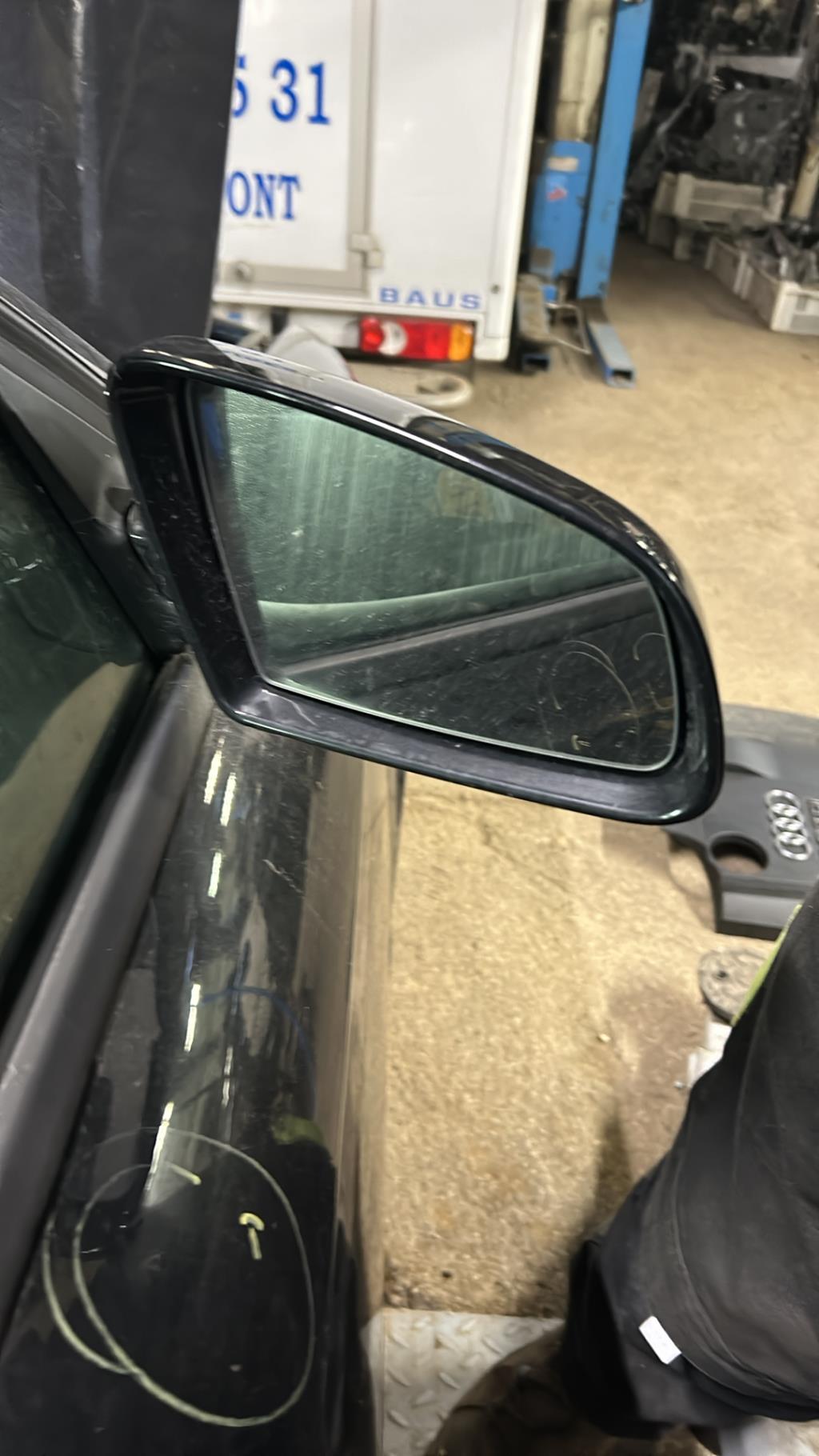 Retroviseur droit AUDI A4 2 PHASE 2  - 1