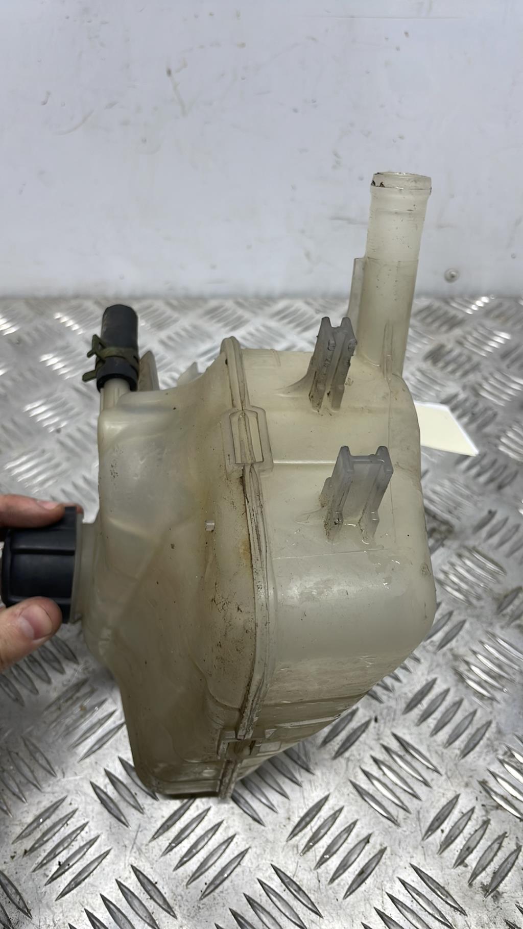 Vase d'expansion RENAULT MEGANE 3 PHASE 1 Diesel - 1