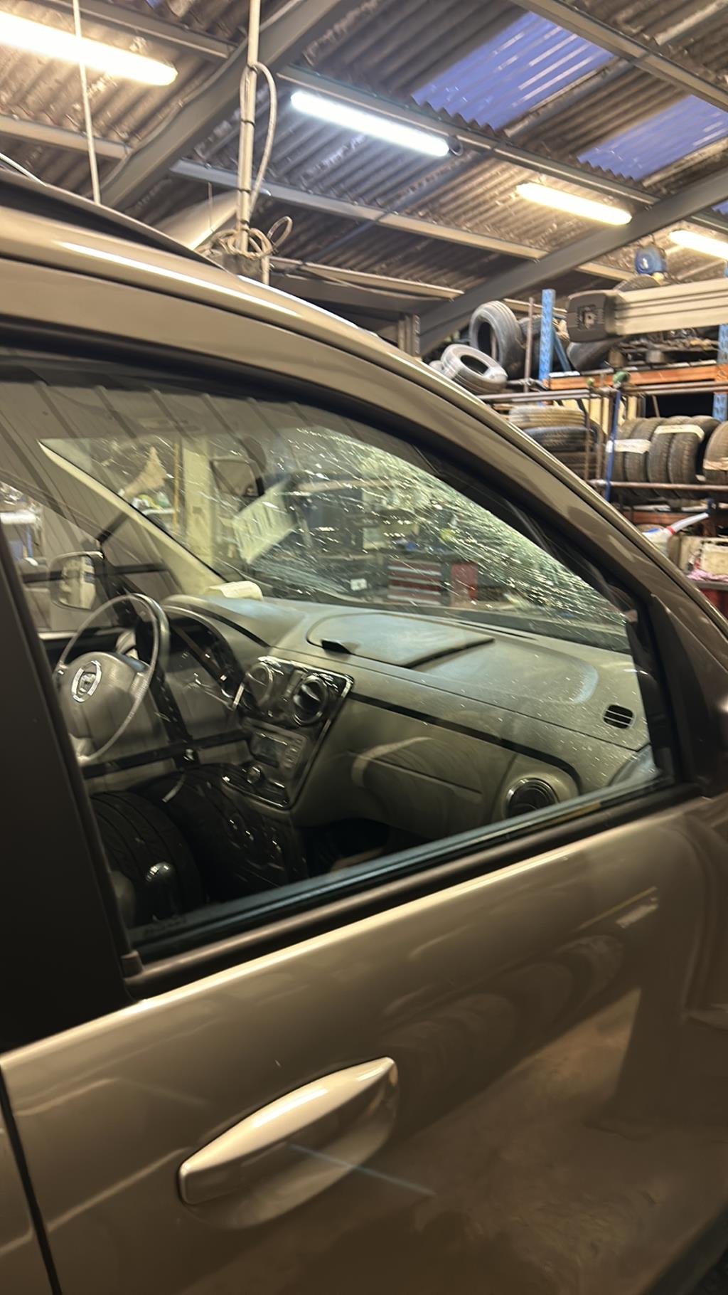 Vetro anteriore destro DACIA LODGY PHASE 1 Diésel - 1